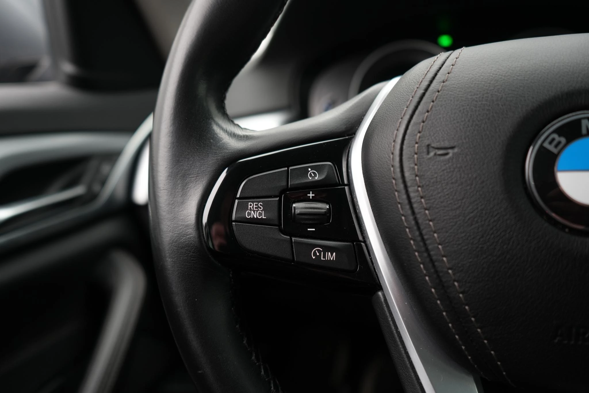 BMW-5 Serie-image-25