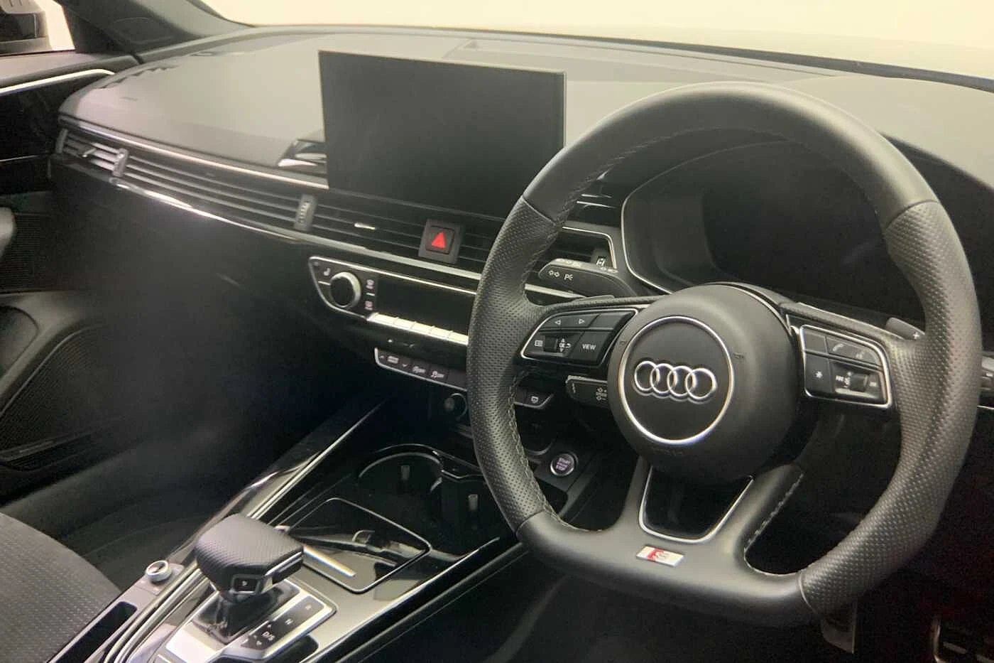 Audi-A4-image-5