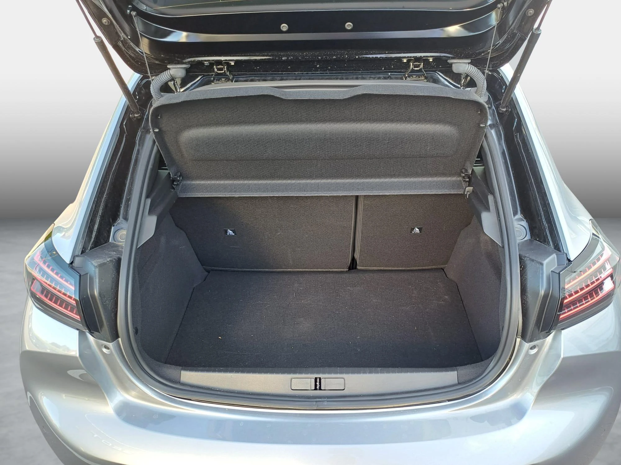 Peugeot-208-image-8