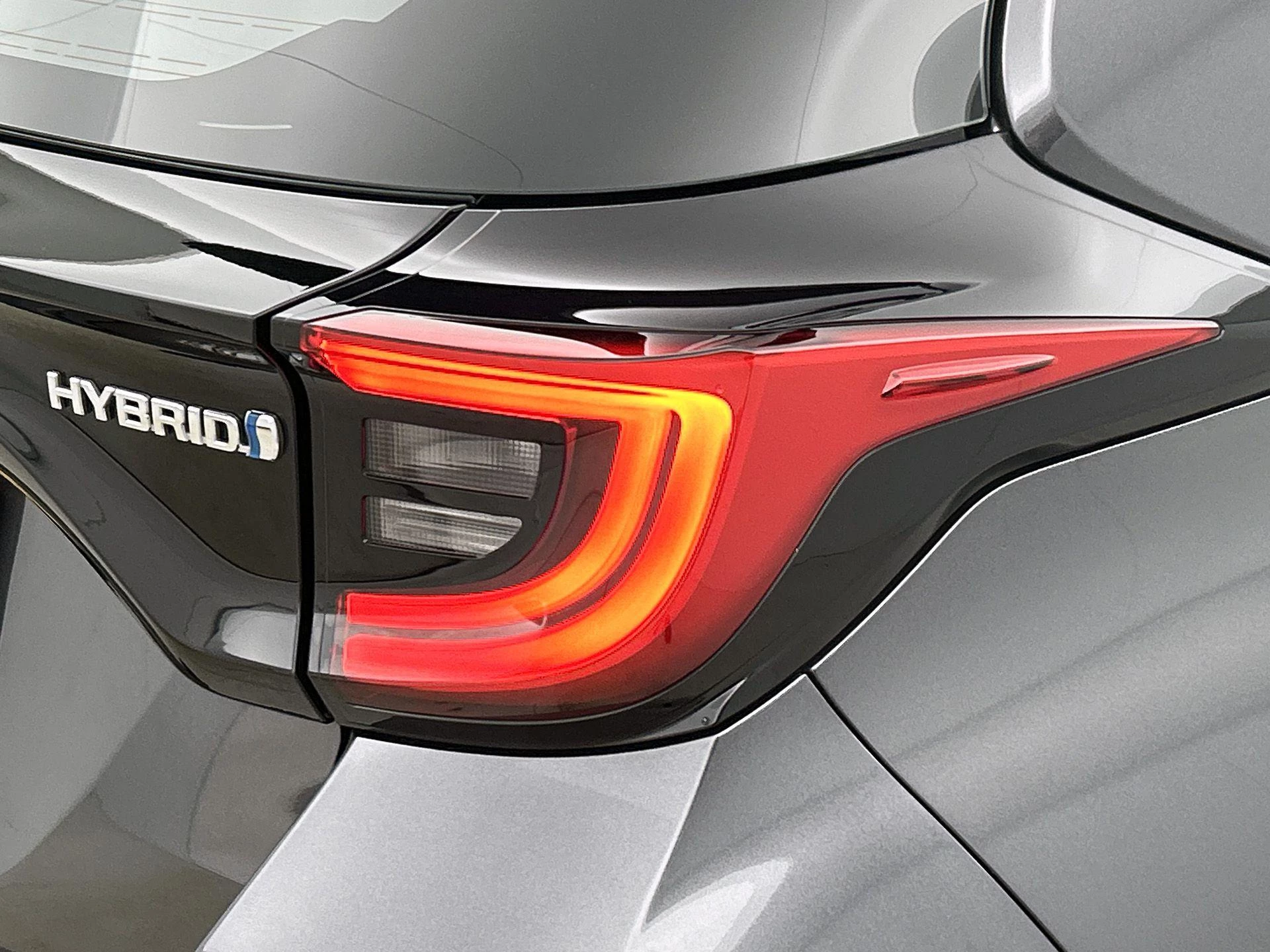 Toyota-Yaris-image-13