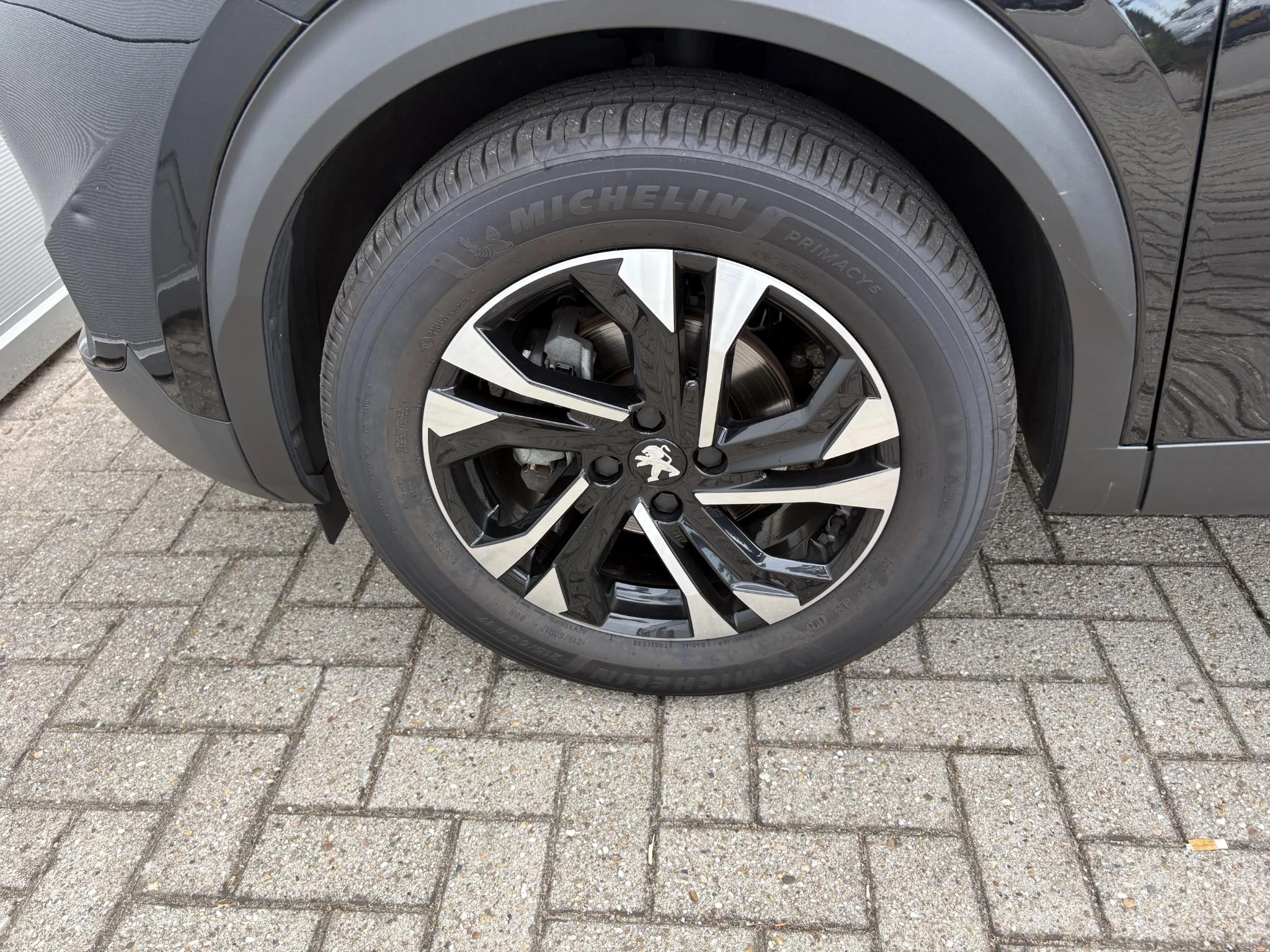 Peugeot 2008 1.2 PureTech Allure Pack