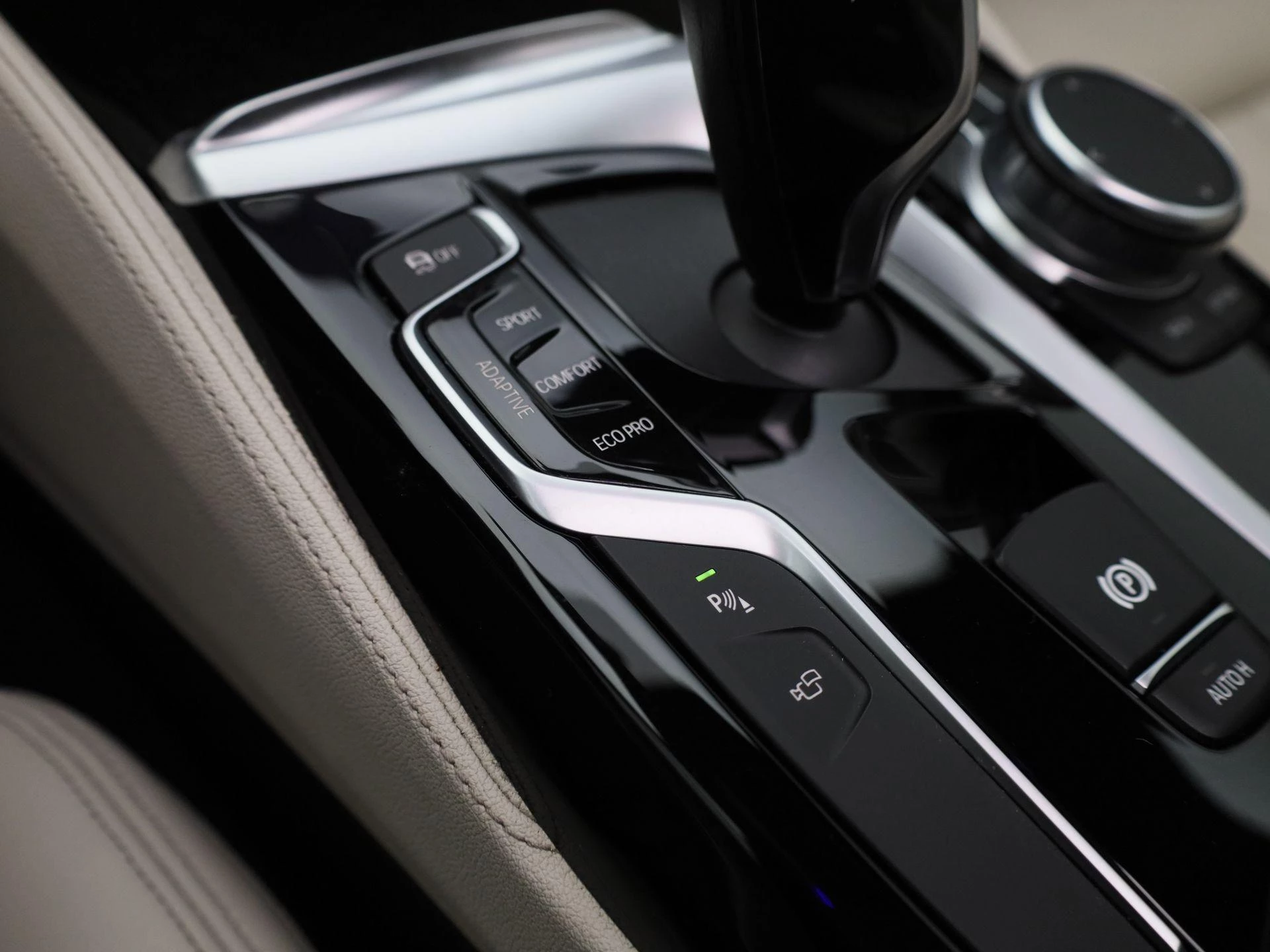 BMW 5 Serie Touring 540i xDrive High Executive