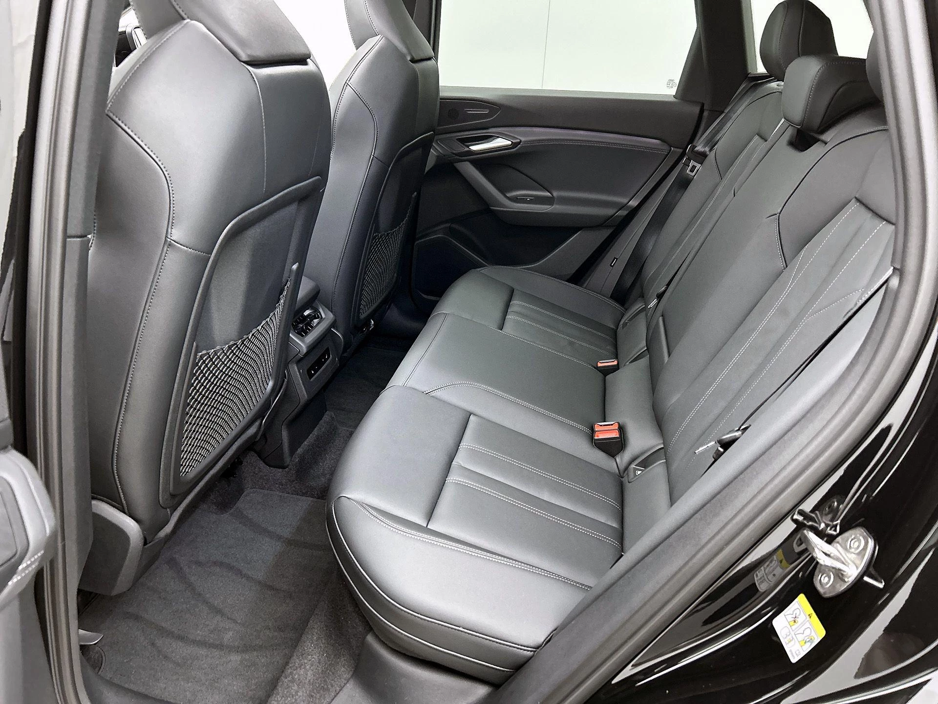 Audi-Q6 e-tron-image-26