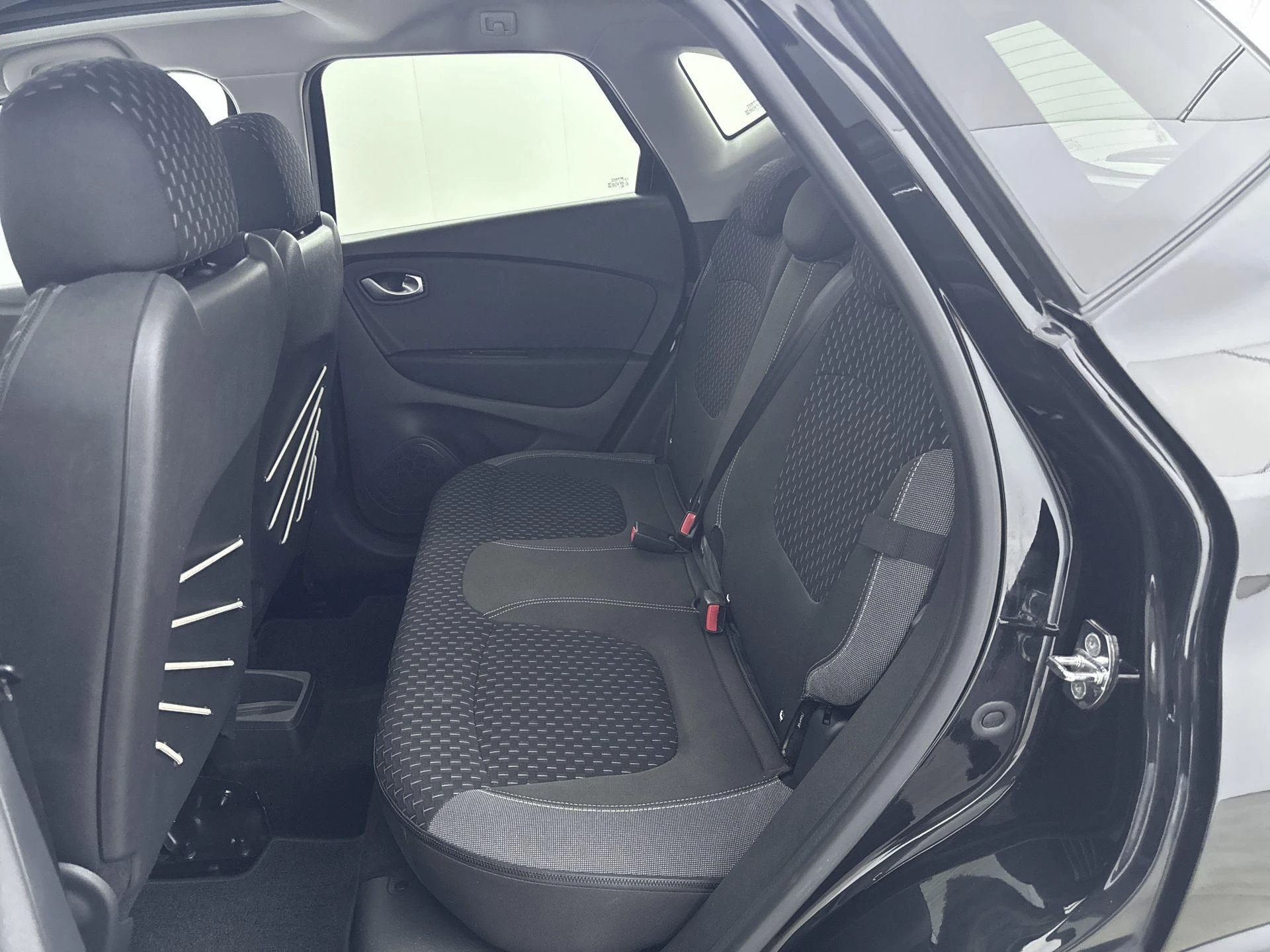 Renault-Captur-image-25