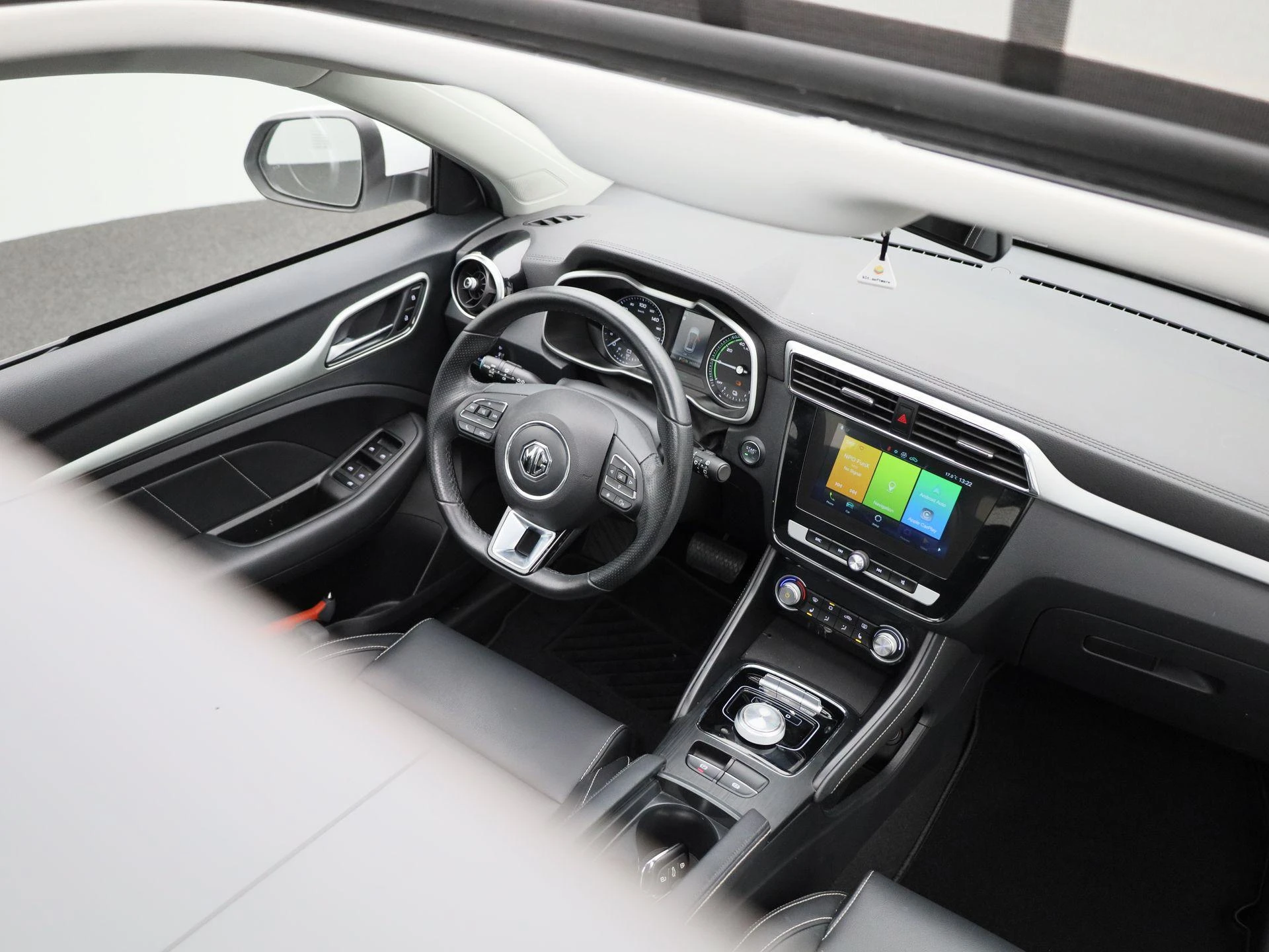 MG-ZS EV-image-33