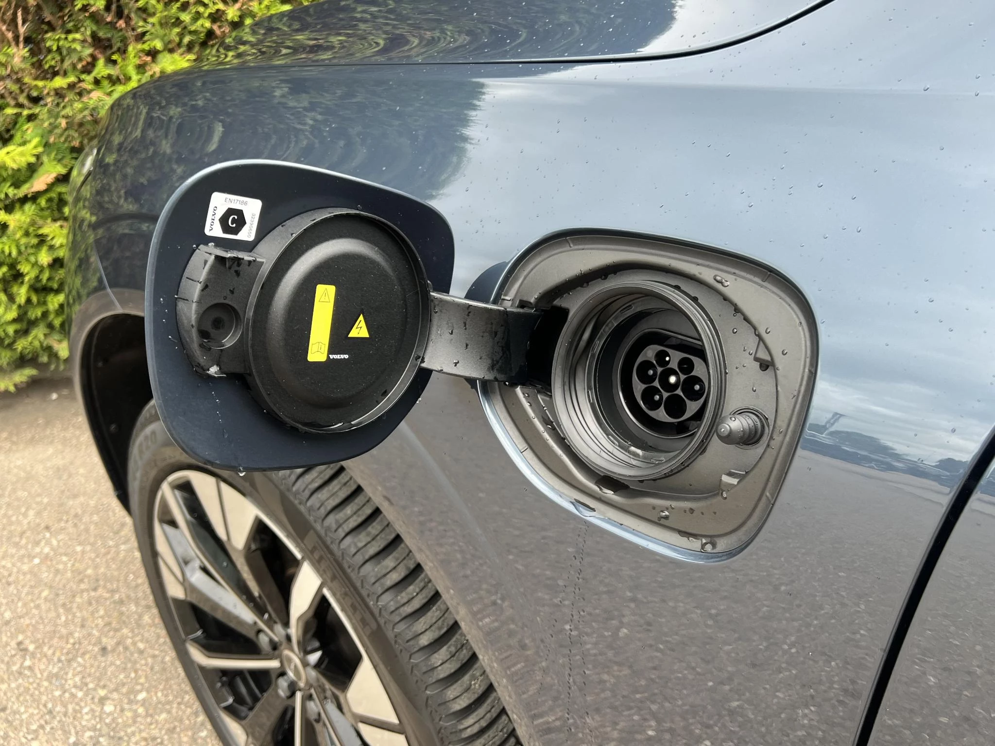 Volvo XC60 T6 Plug-in hybrid AWD Ultra Dark Trekhaak Aut.