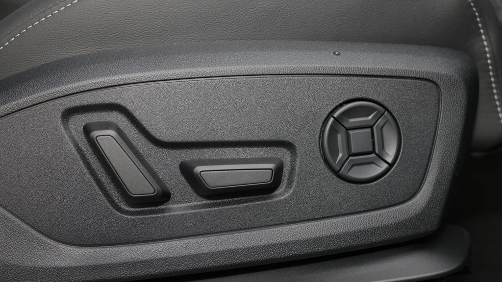 Audi-Q4 e-tron-image-10