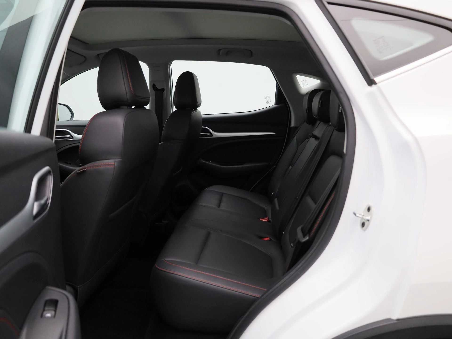 MG-ZS EV-image-9