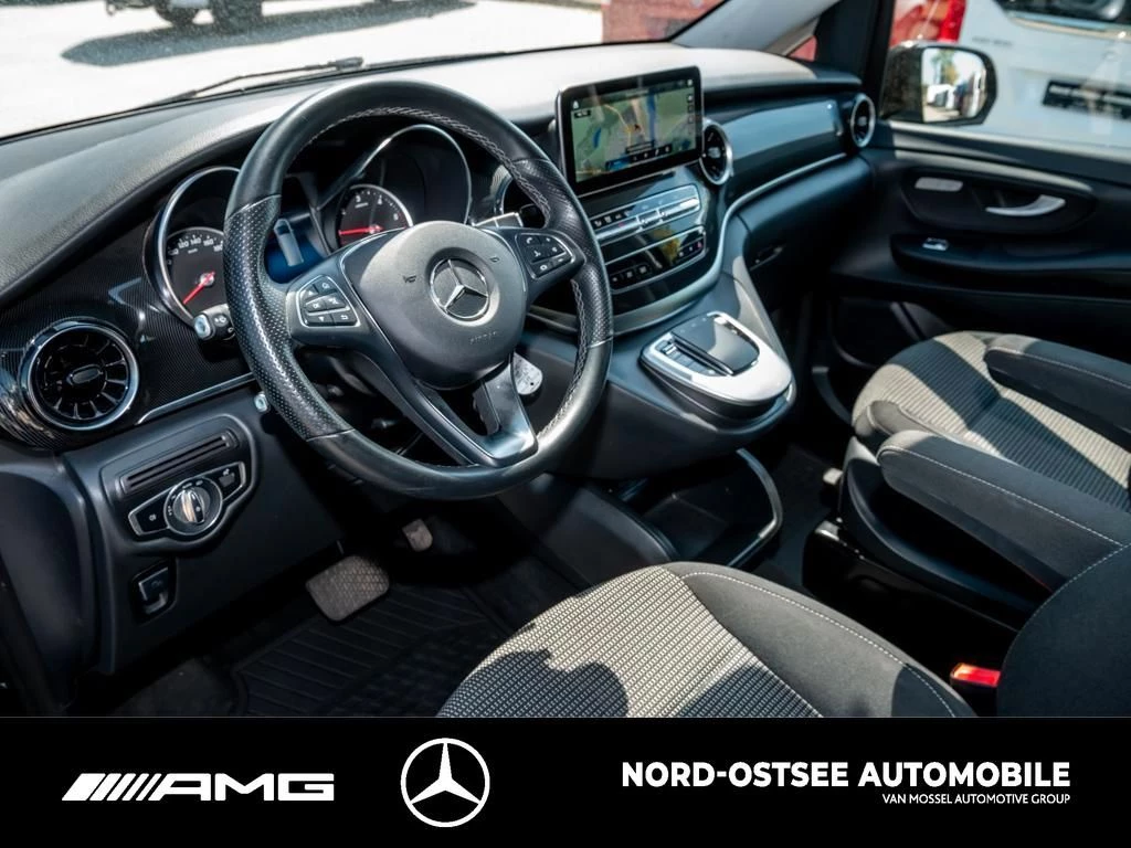 Mercedes-Benz V-Klasse 300 MBUX AHK LED 2x SCHIEBETÜR KAMERA TEMPOMAT