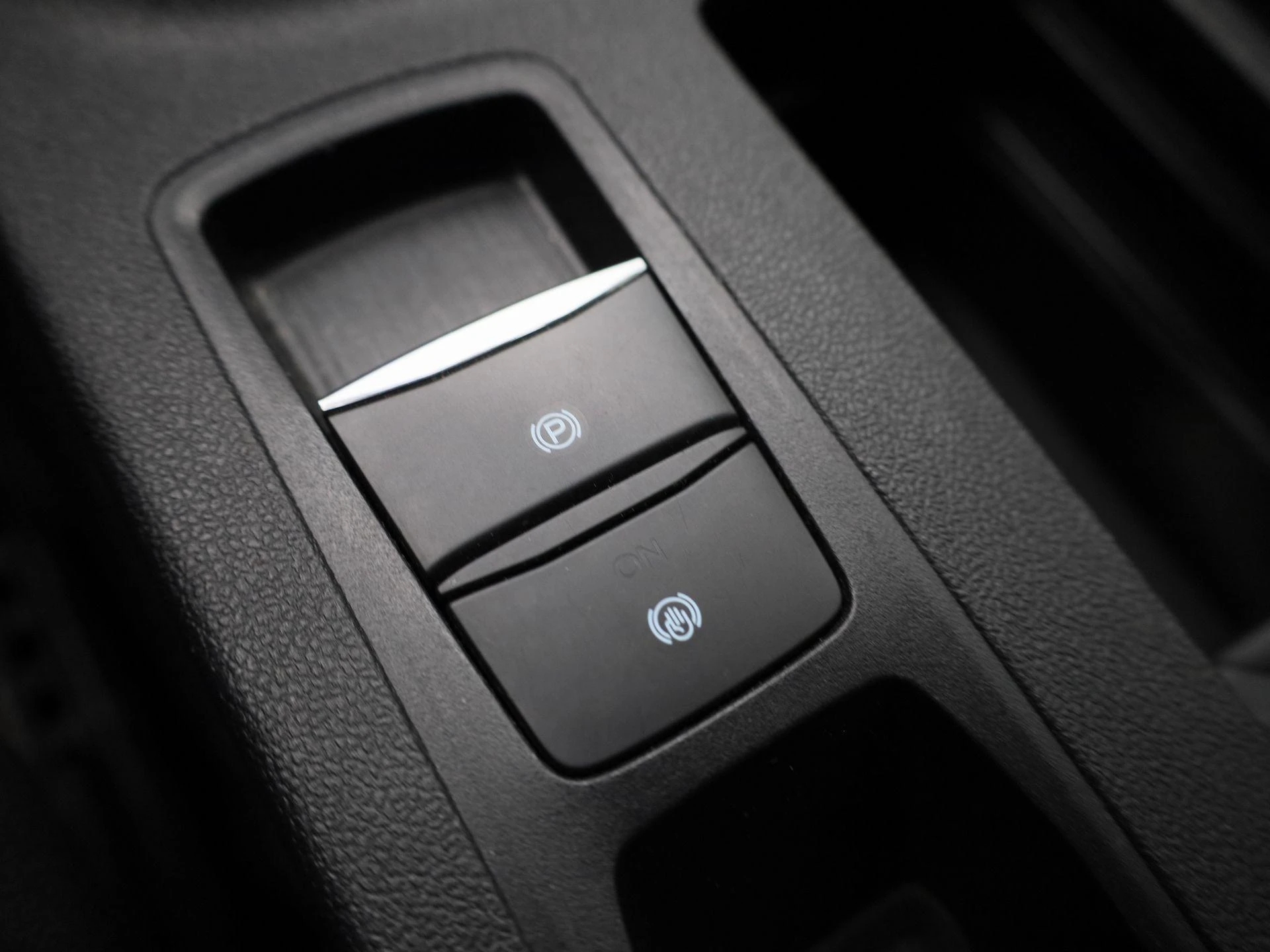 Ford-Kuga-image-23