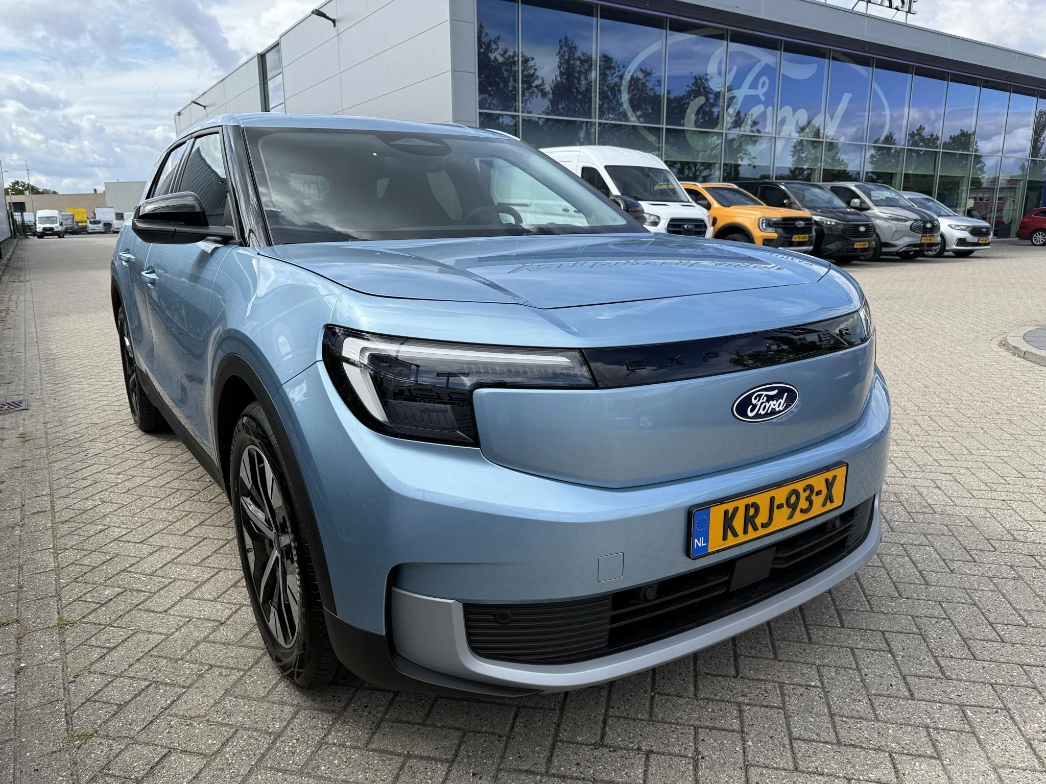 Ford-Explorer-image-3
