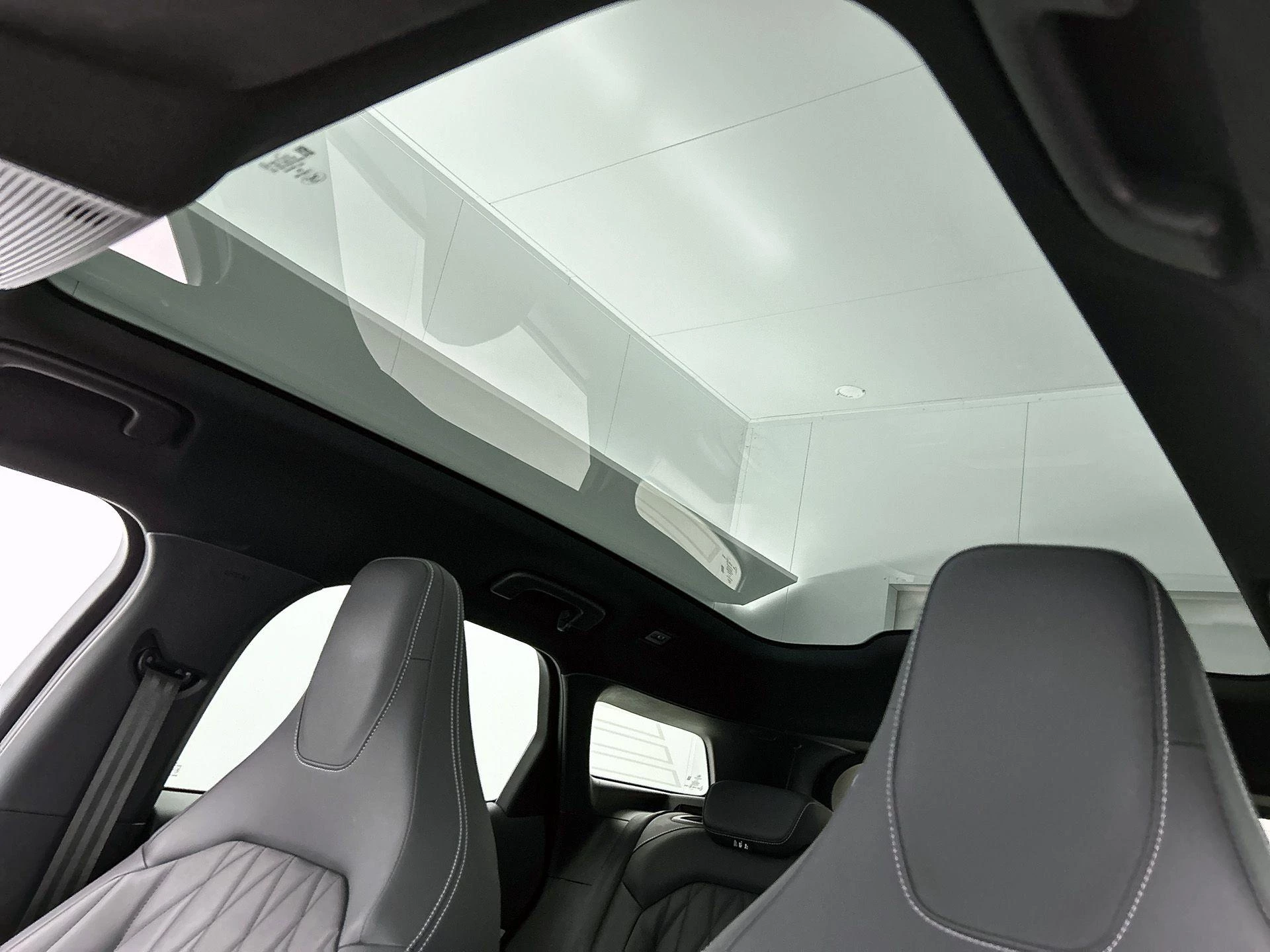 Ford Explorer Premium Extended Range RWD 77 kWh