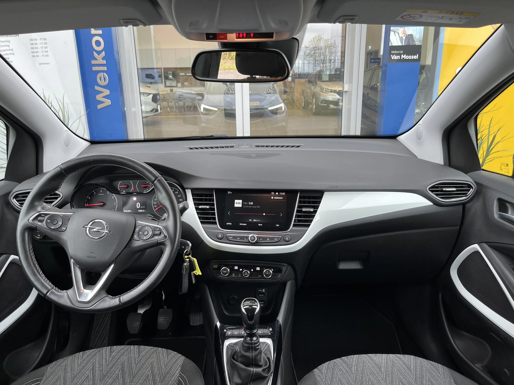 Opel-Crossland X-image-47