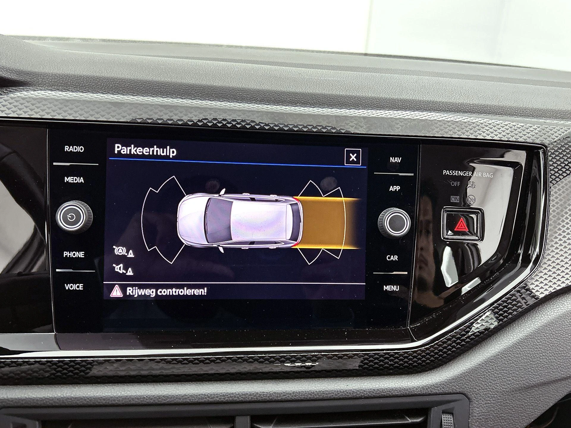 Volkswagen-Polo-image-11