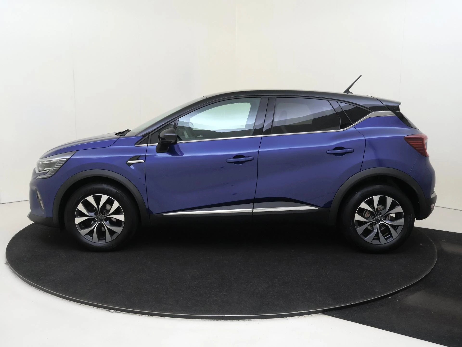 Renault-Captur-image-11
