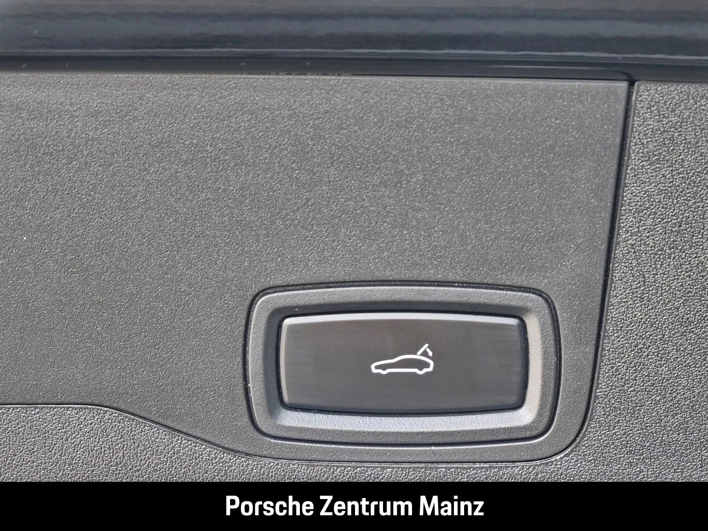 Porsche-Taycan-image-31