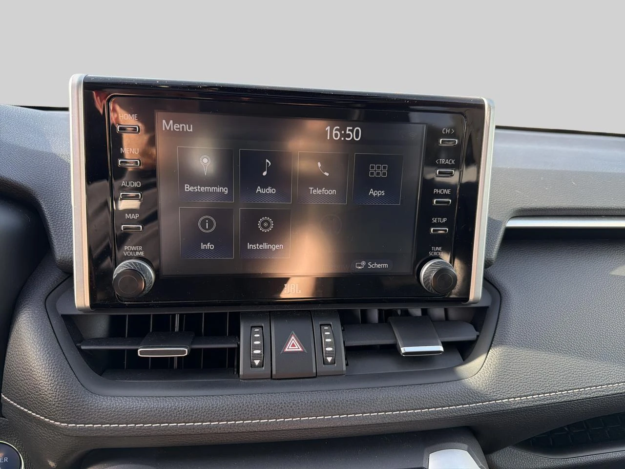 Toyota-RAV4-image-11