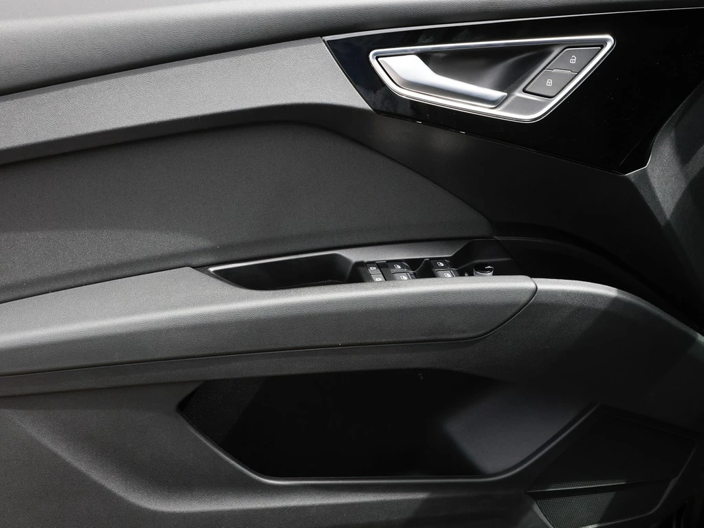 Audi-Q4 e-tron-image-20