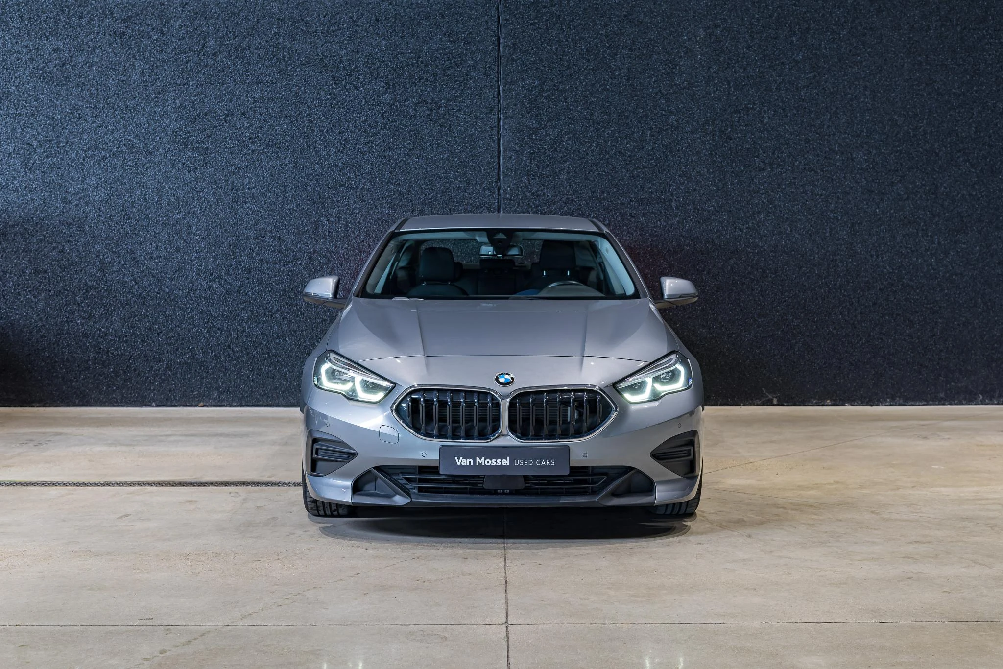BMW-Série 2-image-1