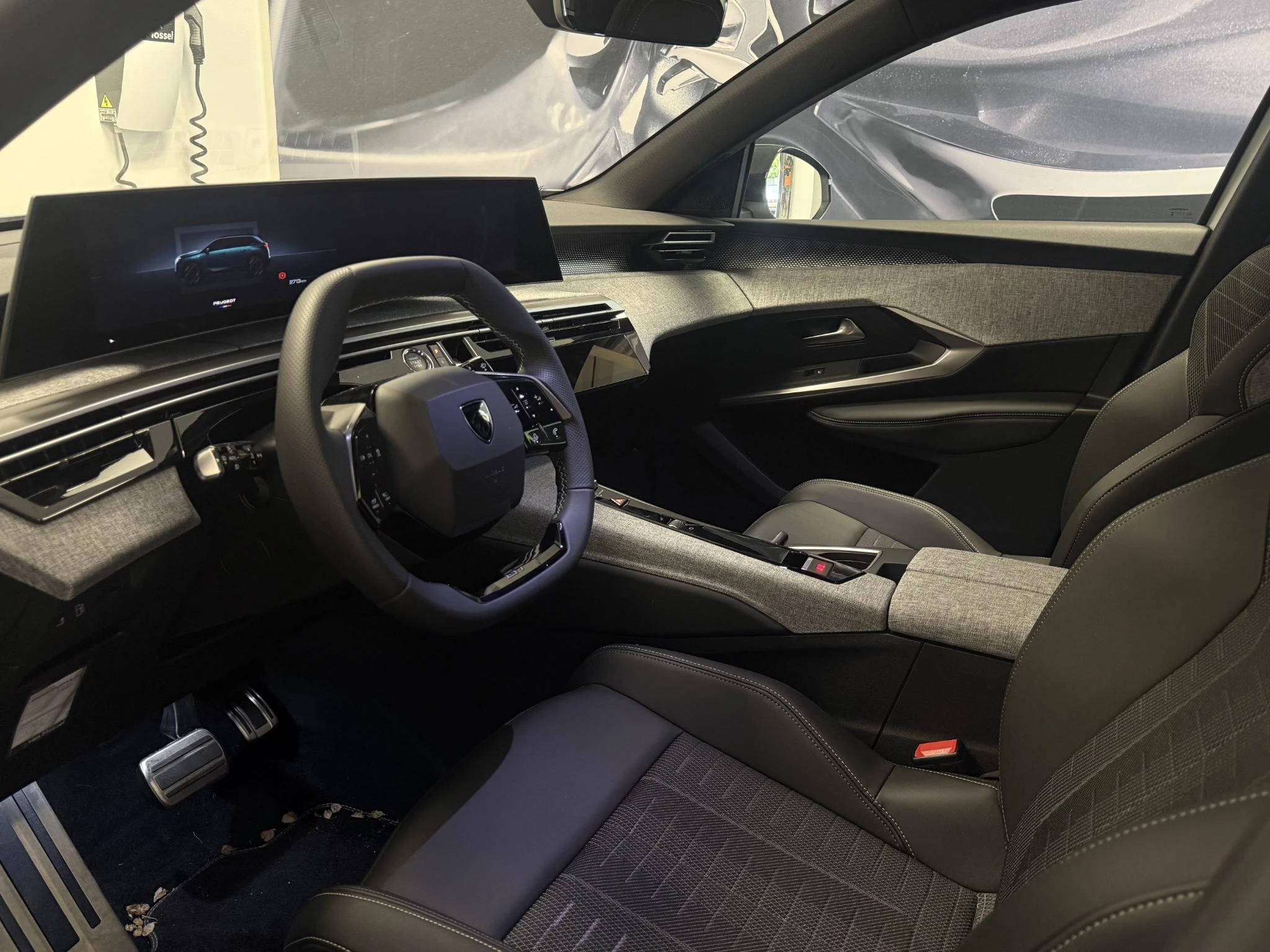 Peugeot-5008-image-8