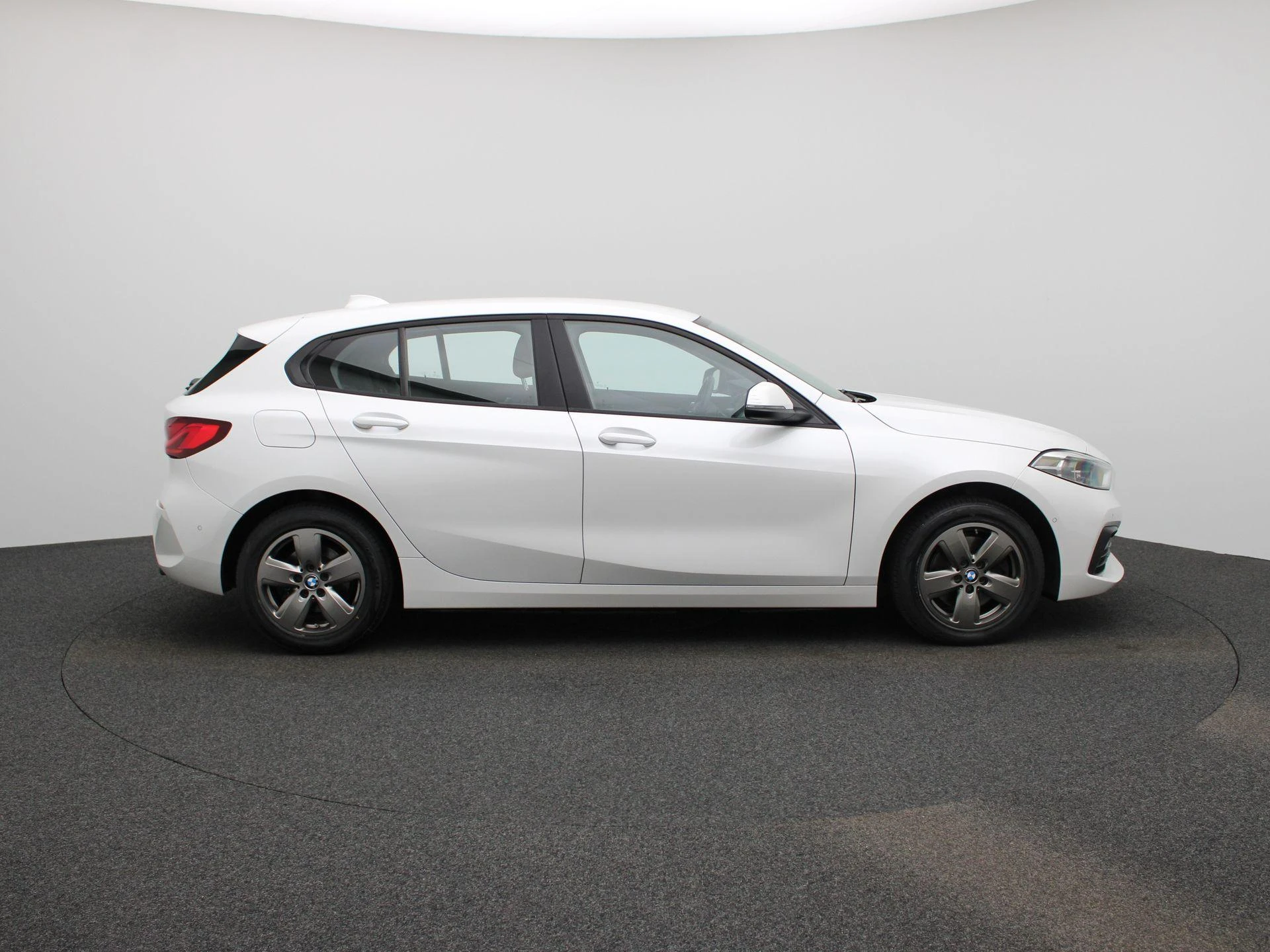 BMW-1 Reeks-image-6