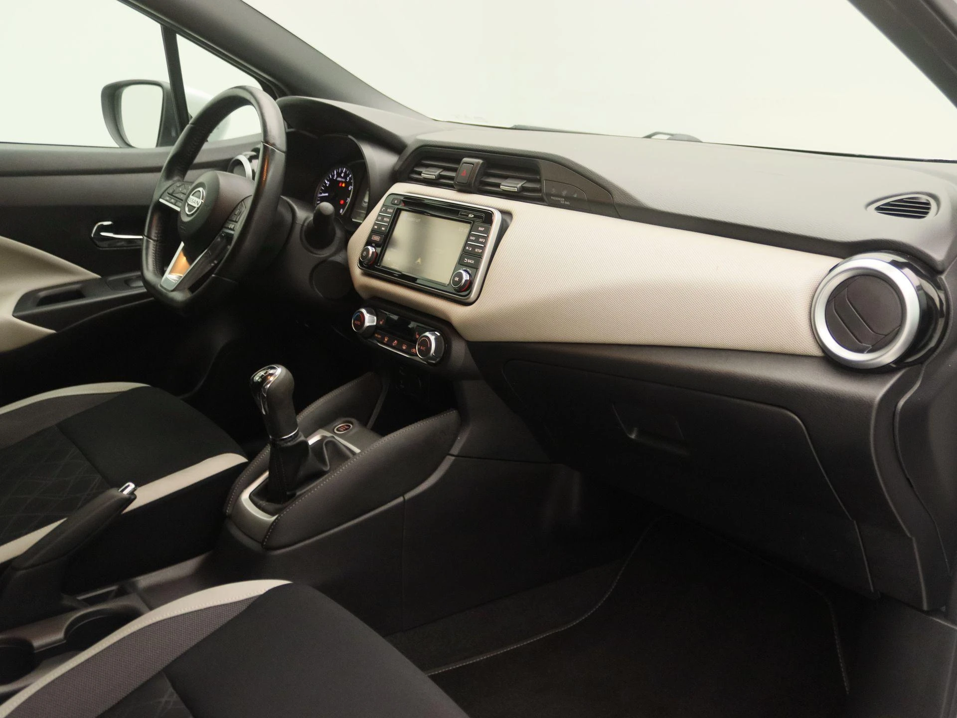 Nissan-Micra-image-21