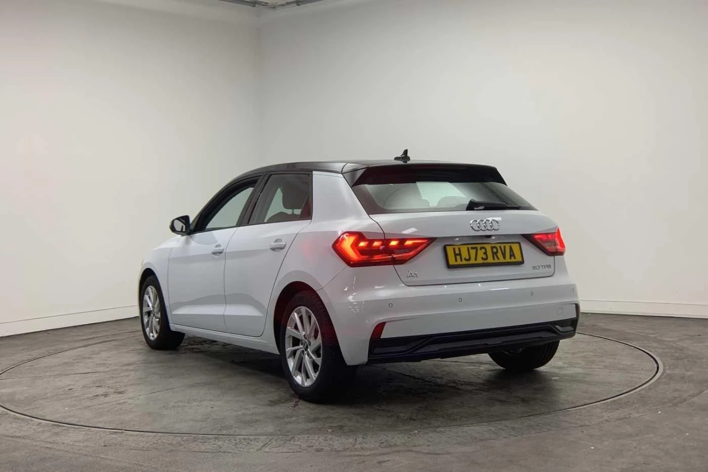 Audi-A1 Sportback-image-32
