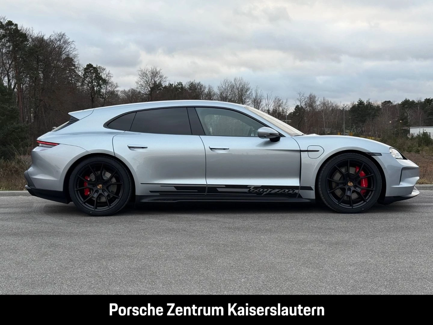 Porsche Taycan GTS Sport Turismo HA-Lenkung Active-Ride gts