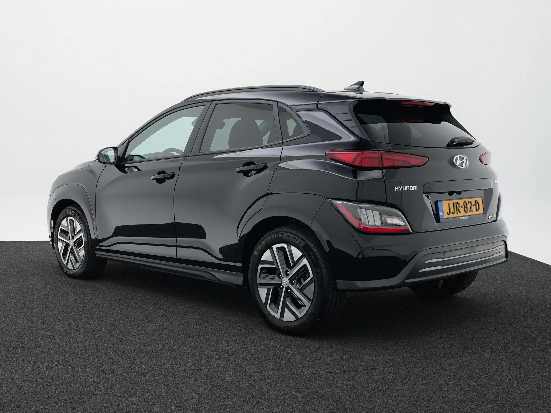 Hyundai Kona EV Premium 64 kWh