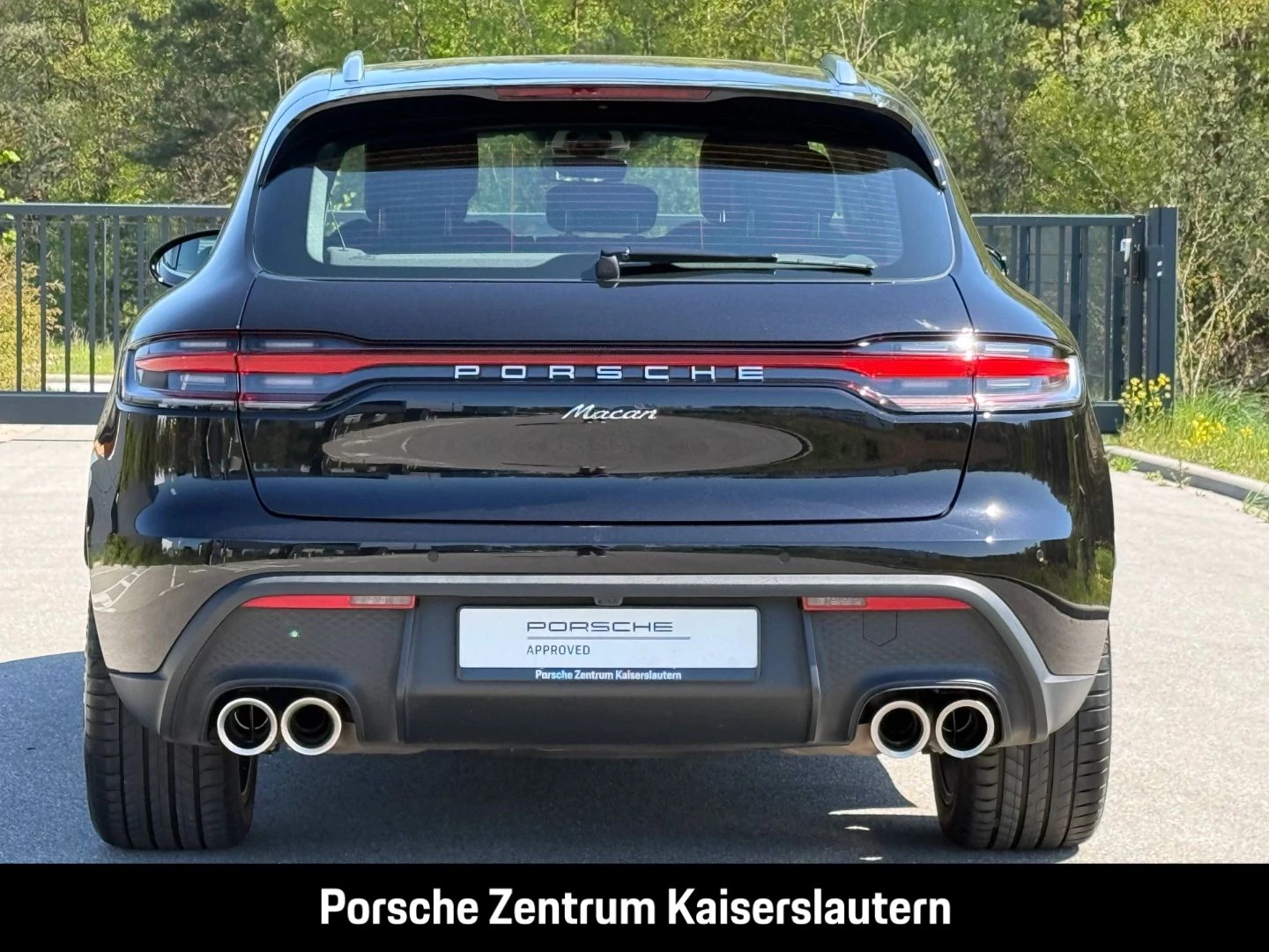Porsche Macan Sportabgasanlage BOSE Luftfederung 20-Zoll -