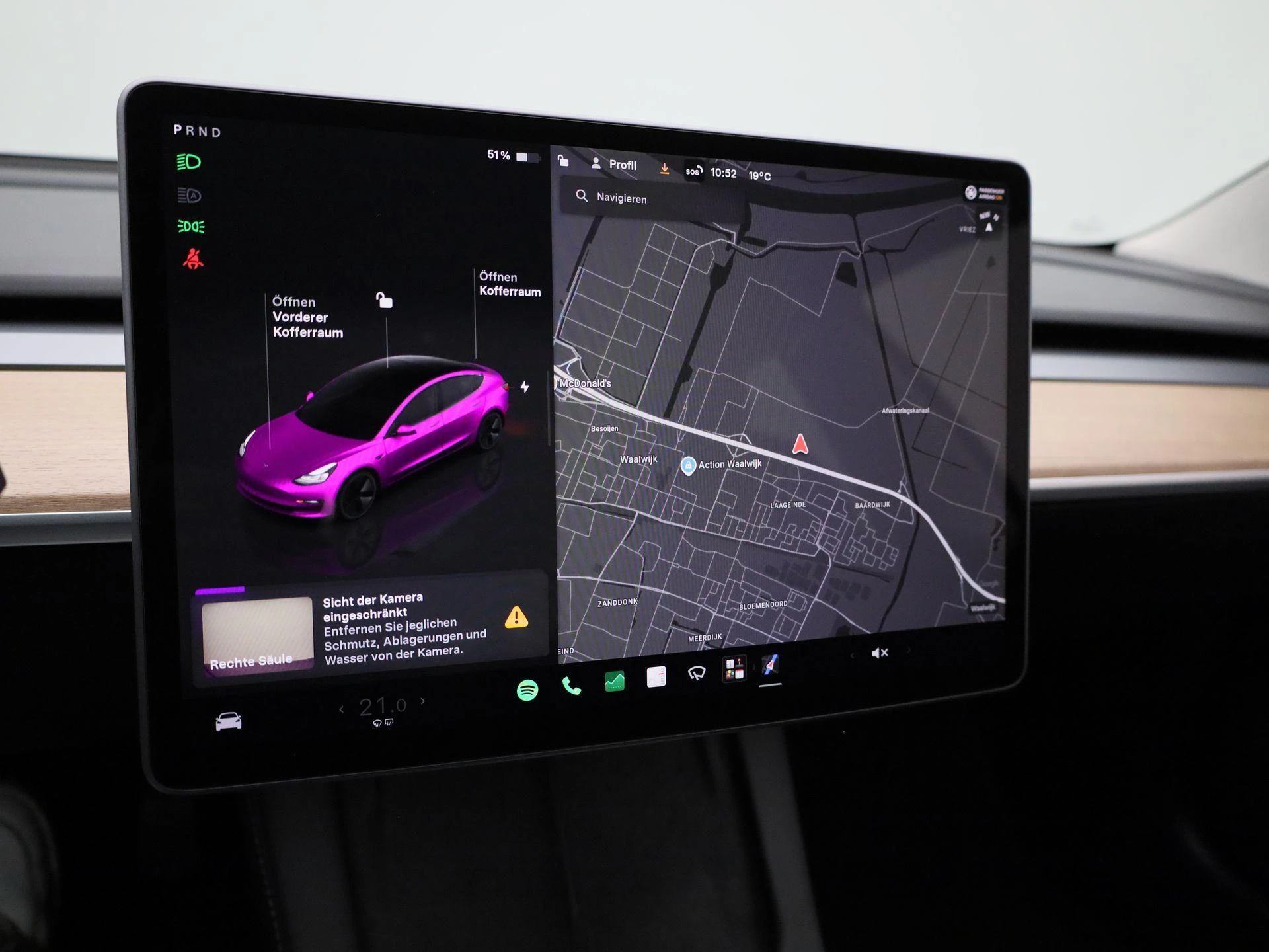 Tesla-Model 3-image-21