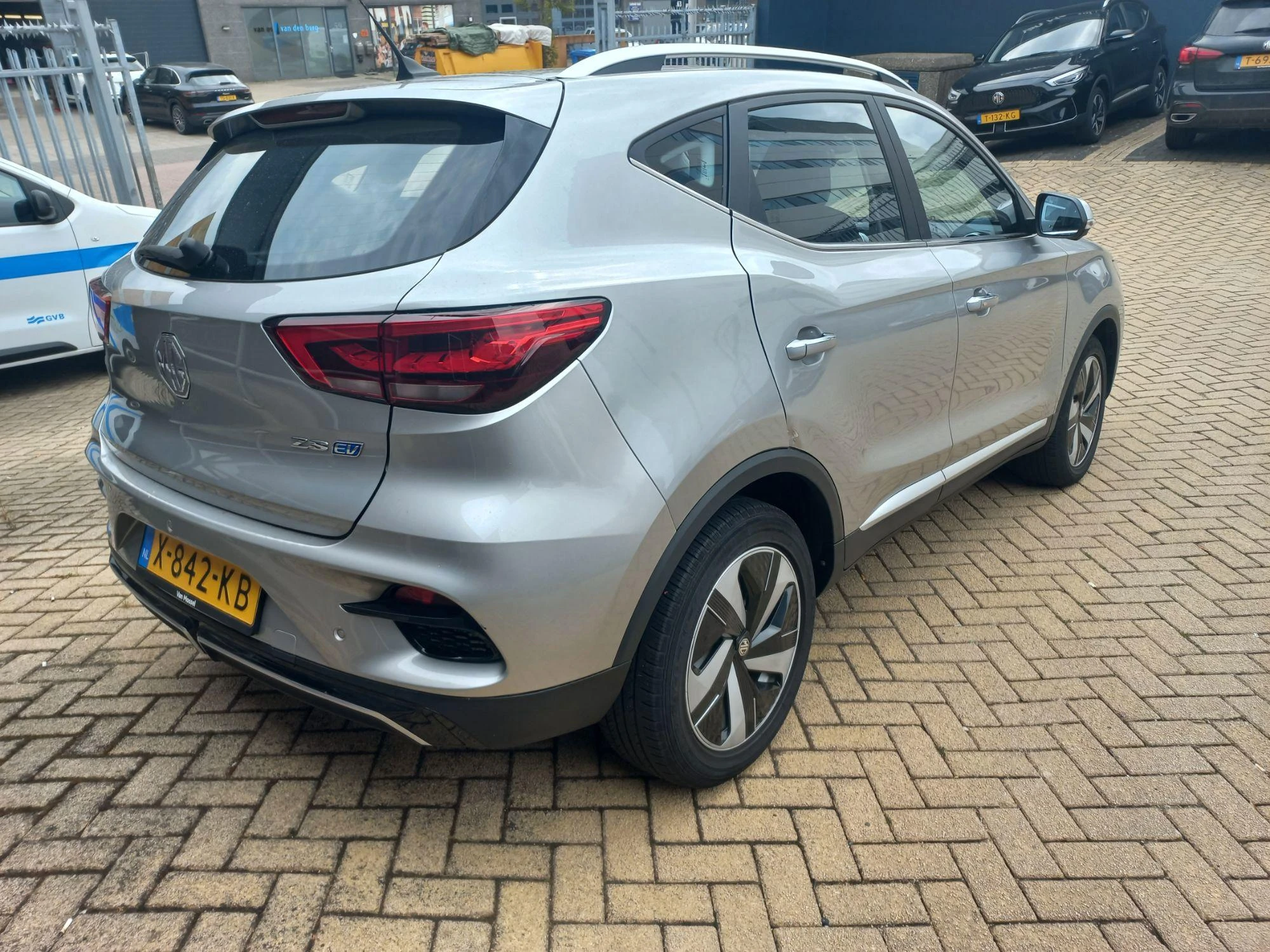 MG-ZS EV-image-5