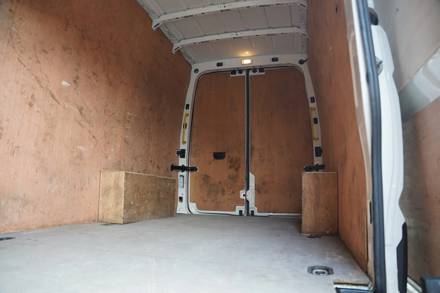 Volkswagen-Crafter-image-36