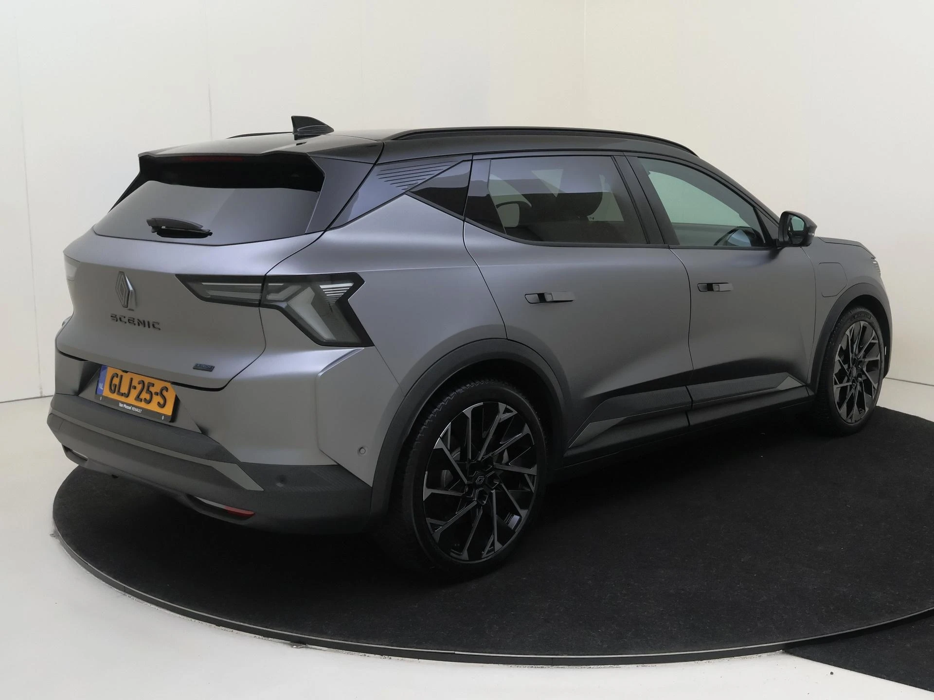 Renault-Scénic-image-3