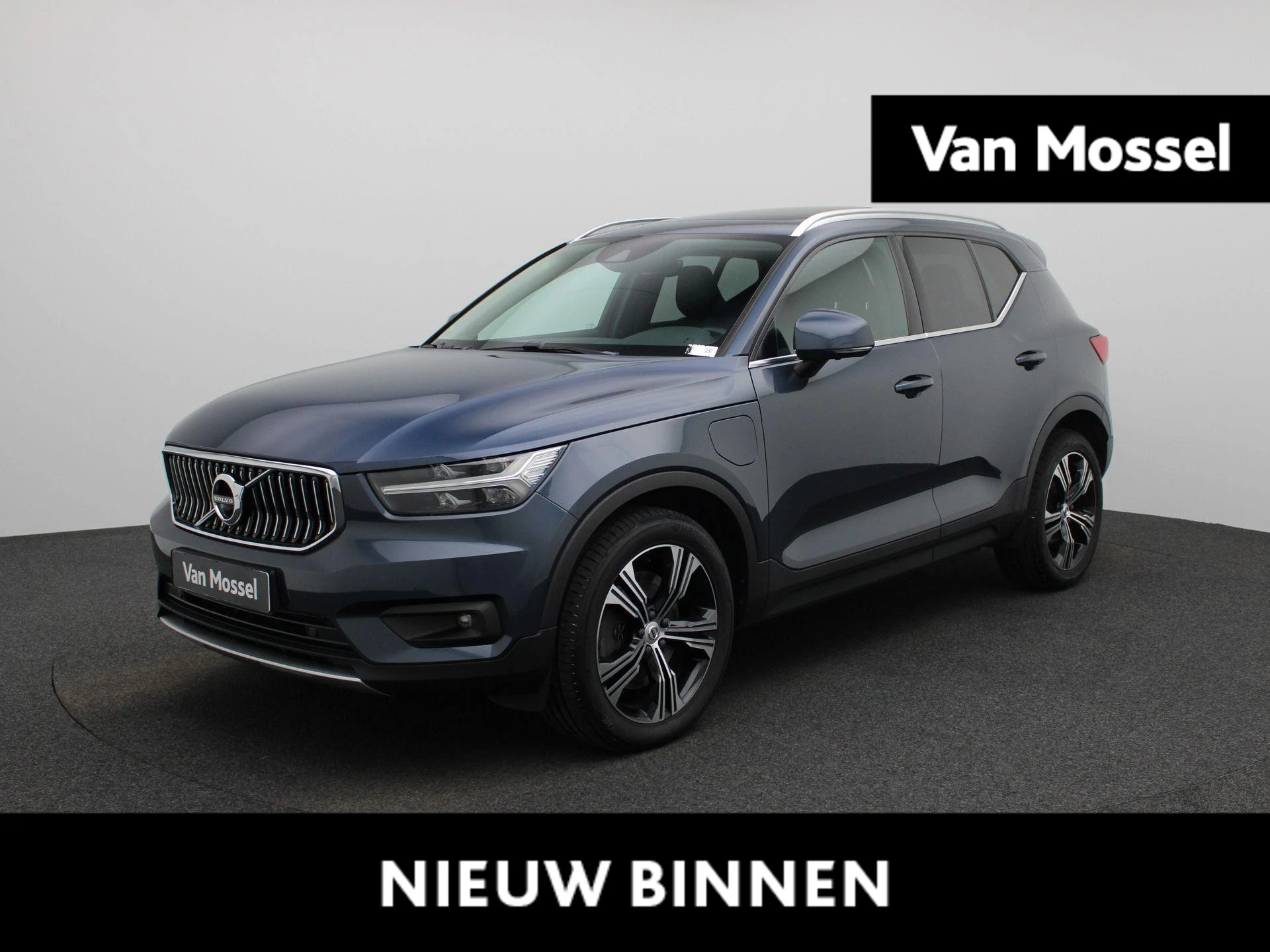 Volvo-XC40-image-0