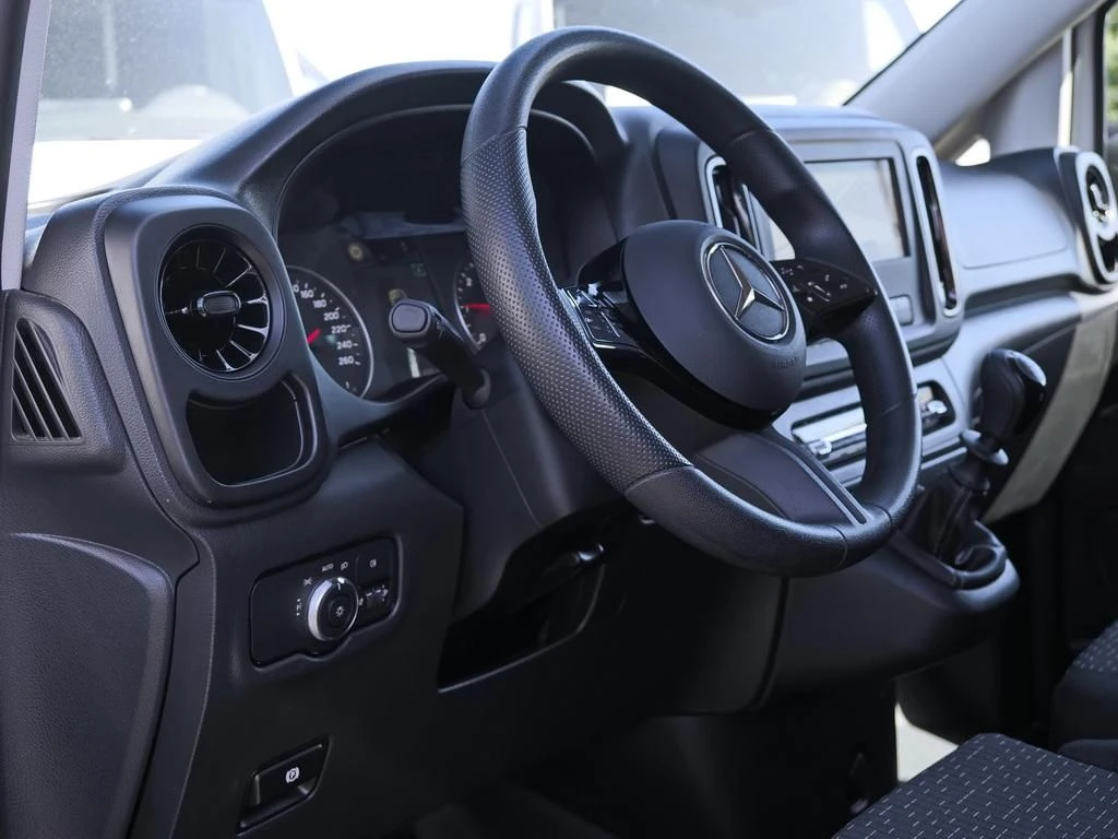 Mercedes-Benz-Vito 116-image-8