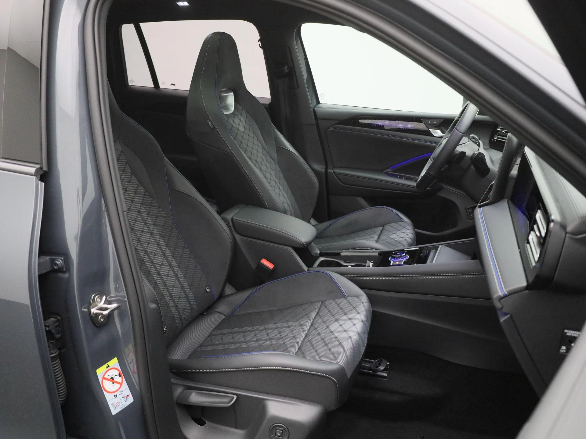 Volkswagen Tiguan 1.5 eHybrid R-Line Edition 204 PK|