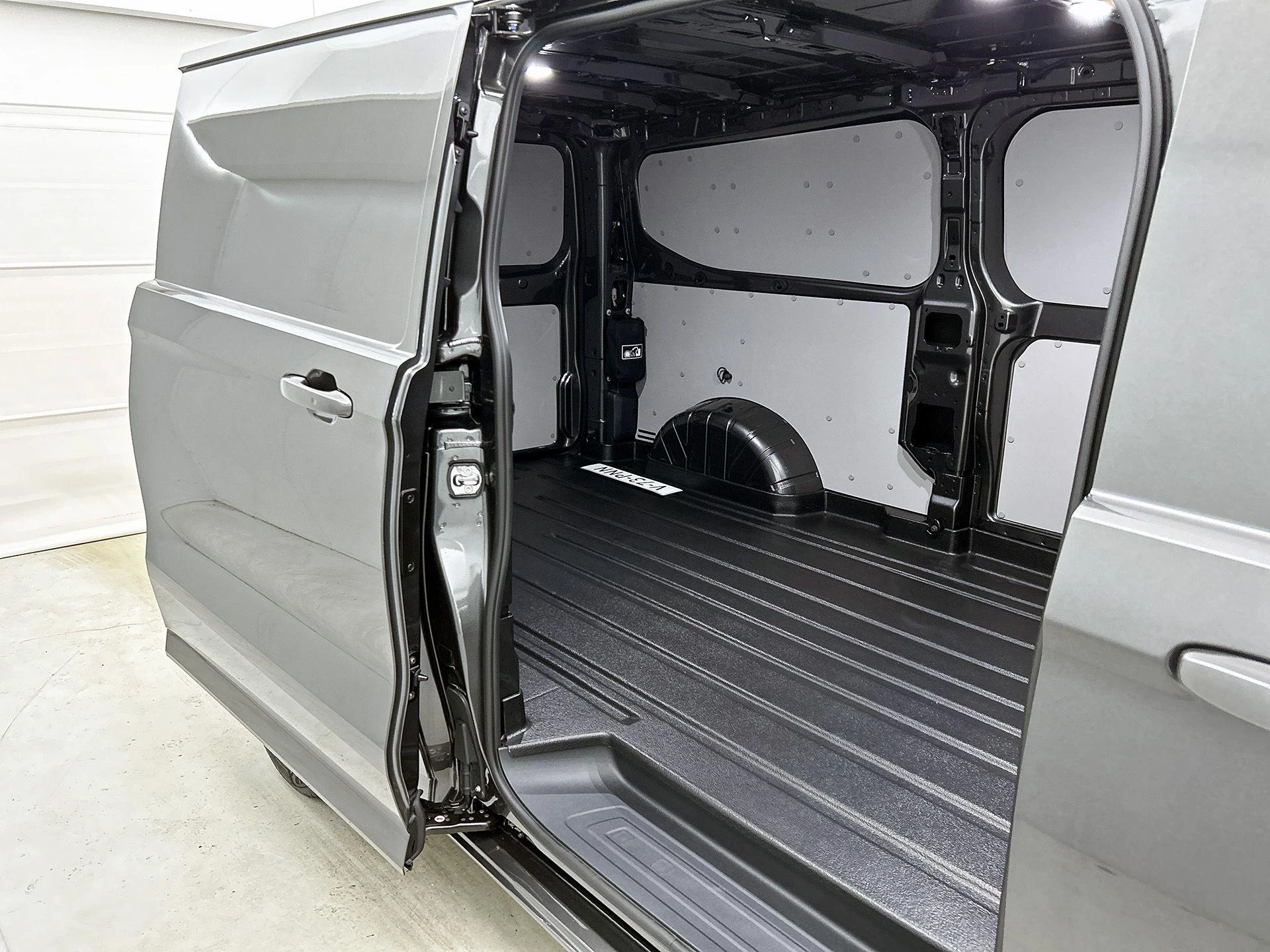 Ford-Transit Custom-image-11