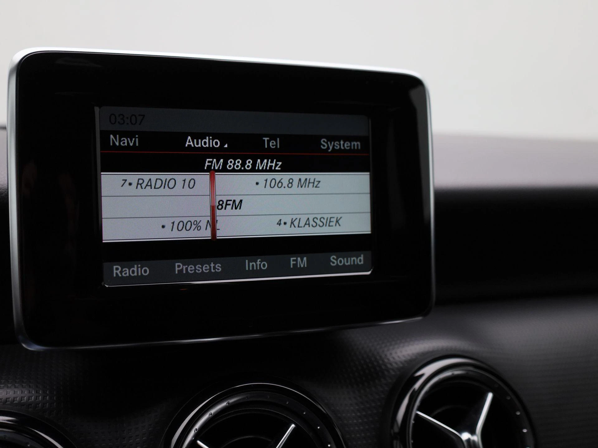 Mercedes-Benz-A-Klasse-image-19