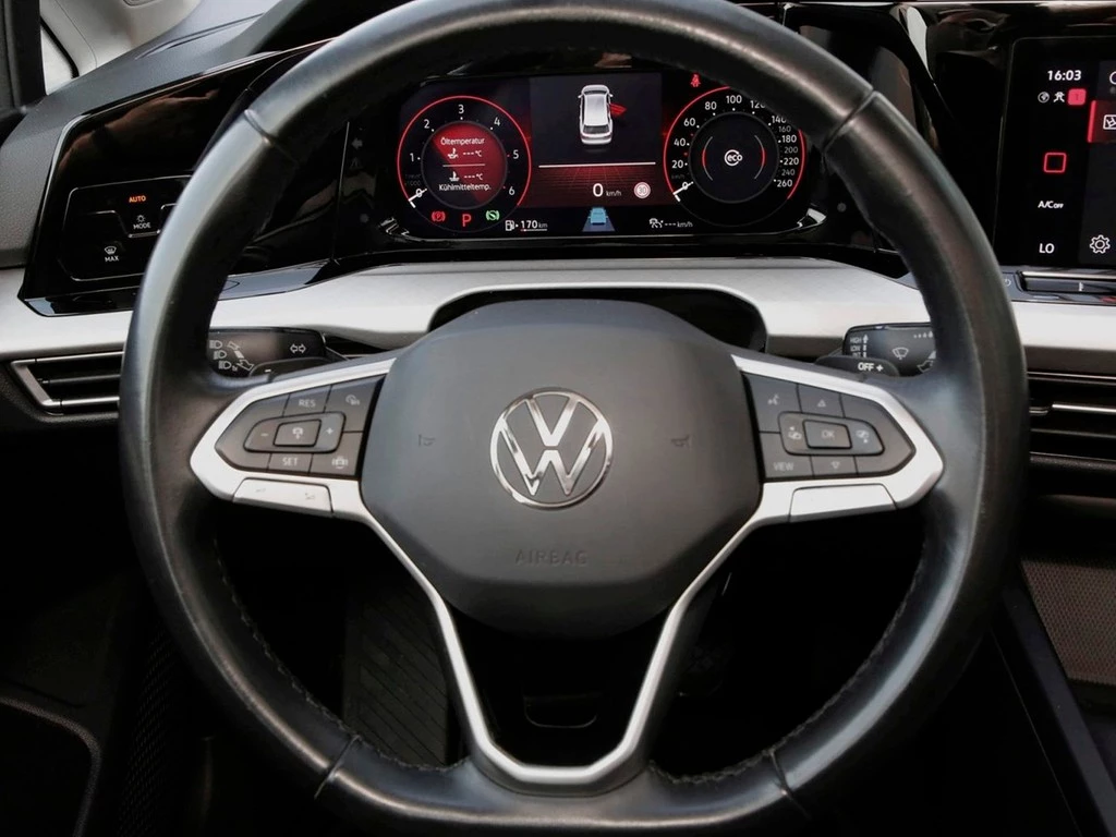 Volkswagen Golf VIII Variant 2.0 TDI DSG Life 16" ACC APP Connect LED