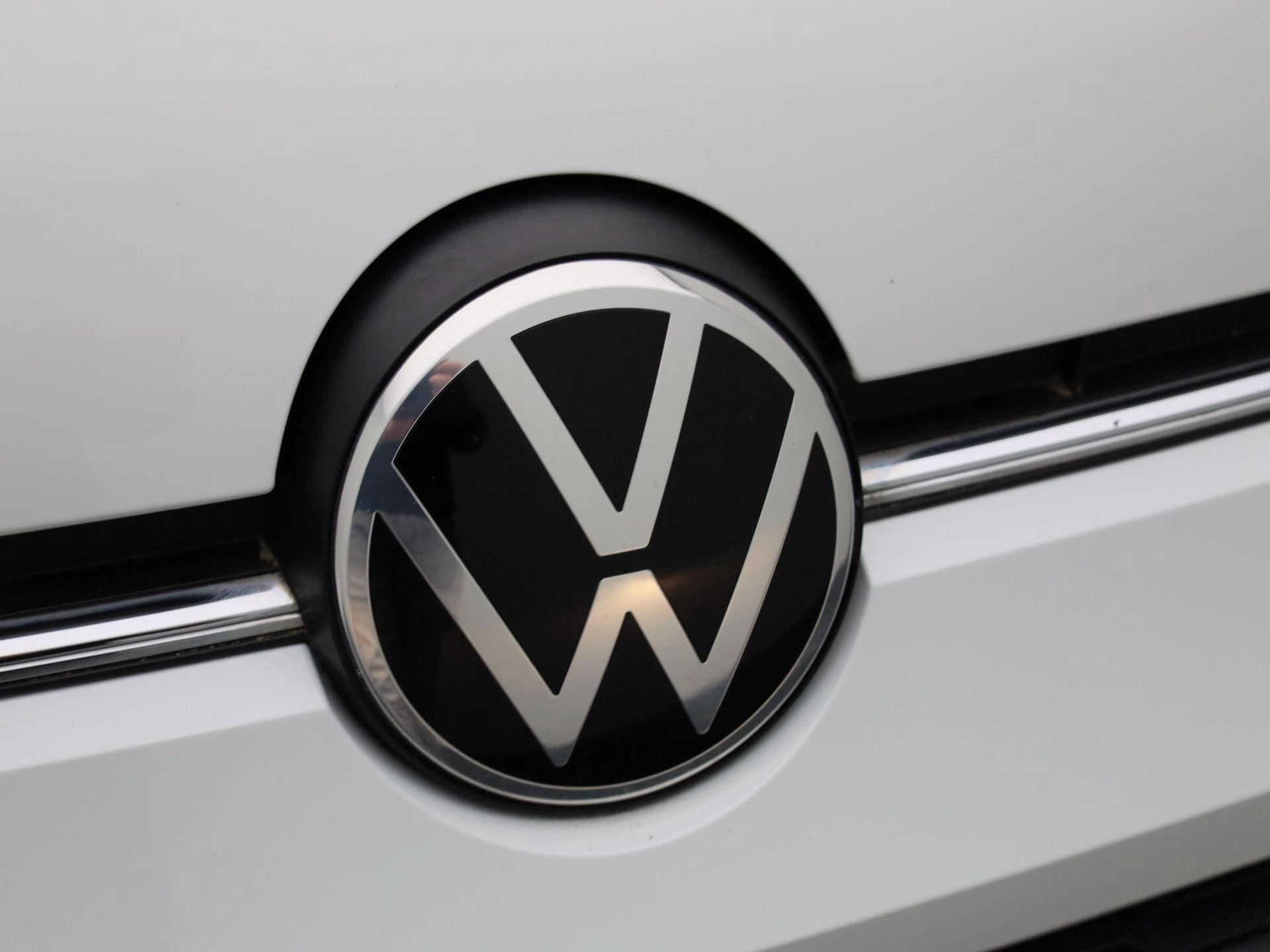 Volkswagen-up!-image-22