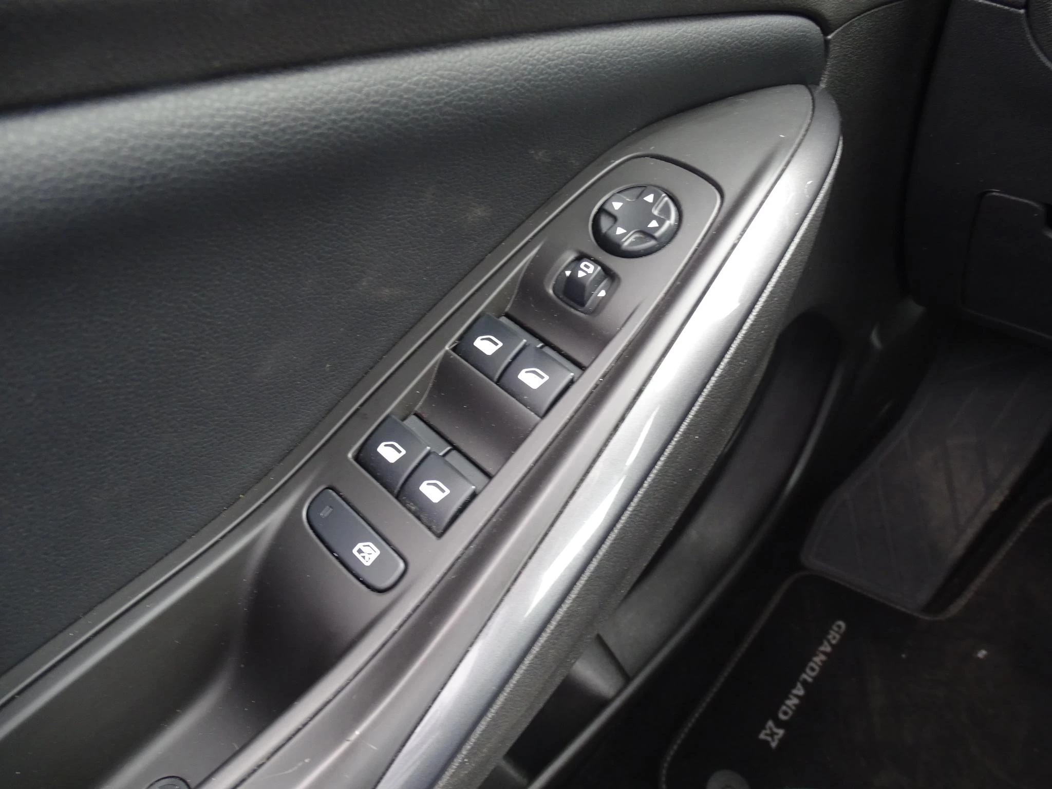 Opel-Grandland X-image-19