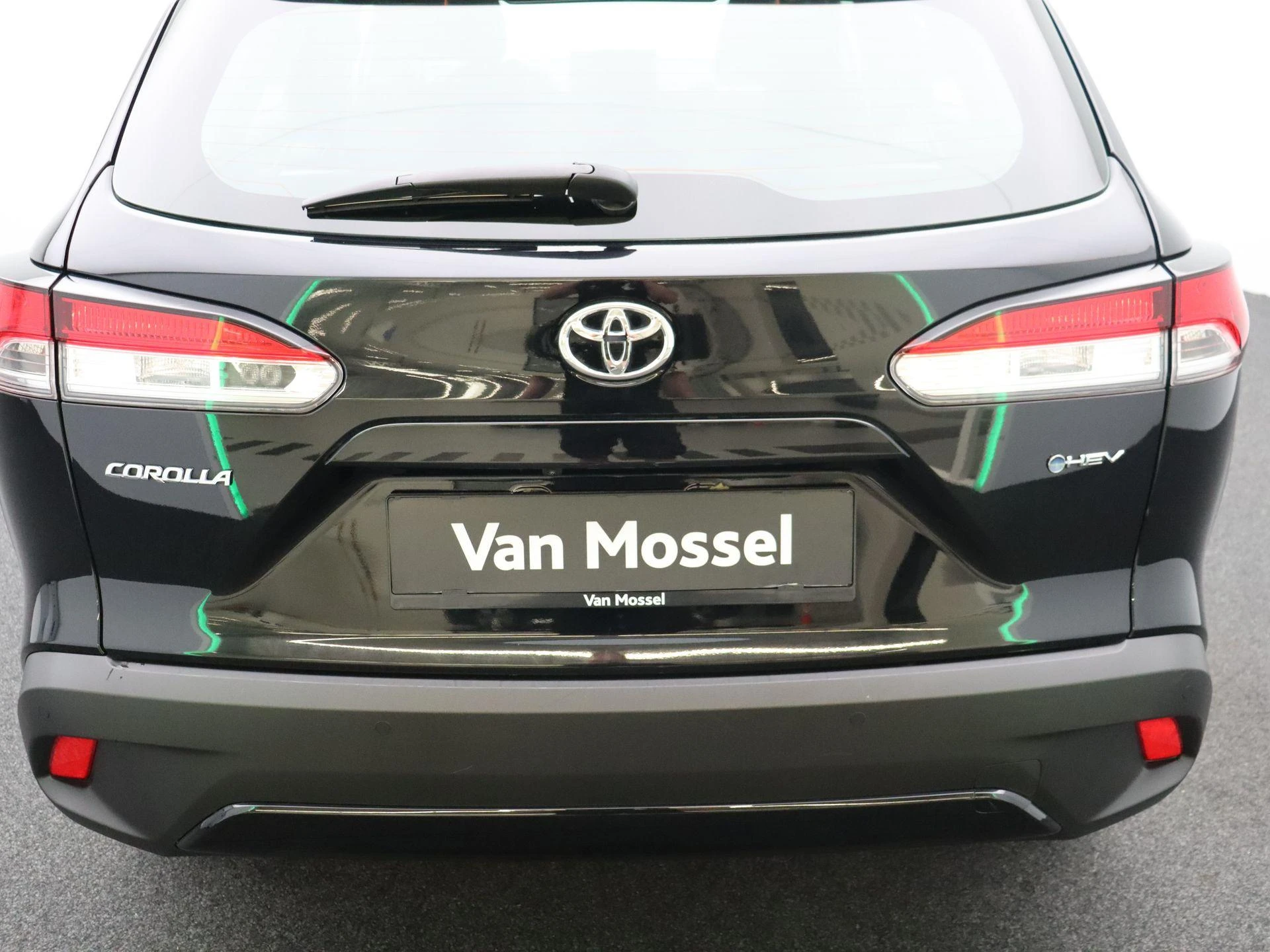 Toyota-Corolla Cross-image-17