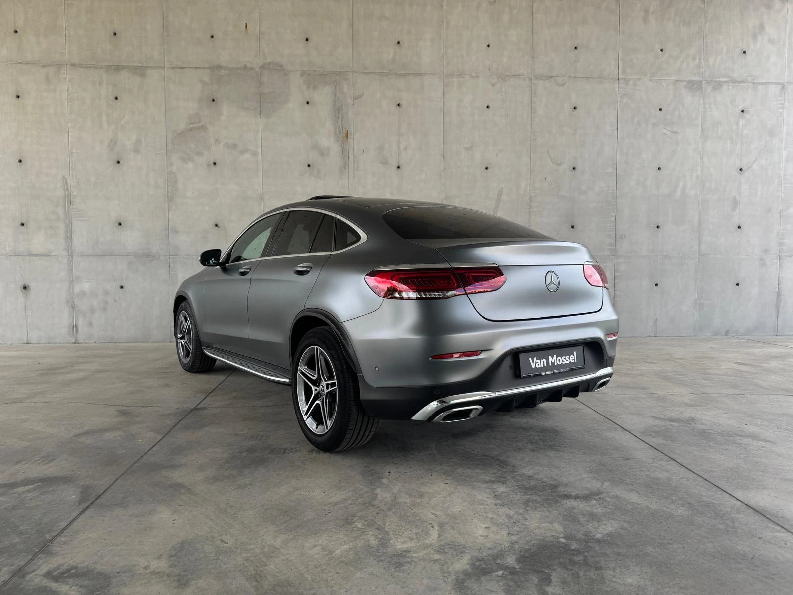 Mercedes-Benz-GLC-image-4