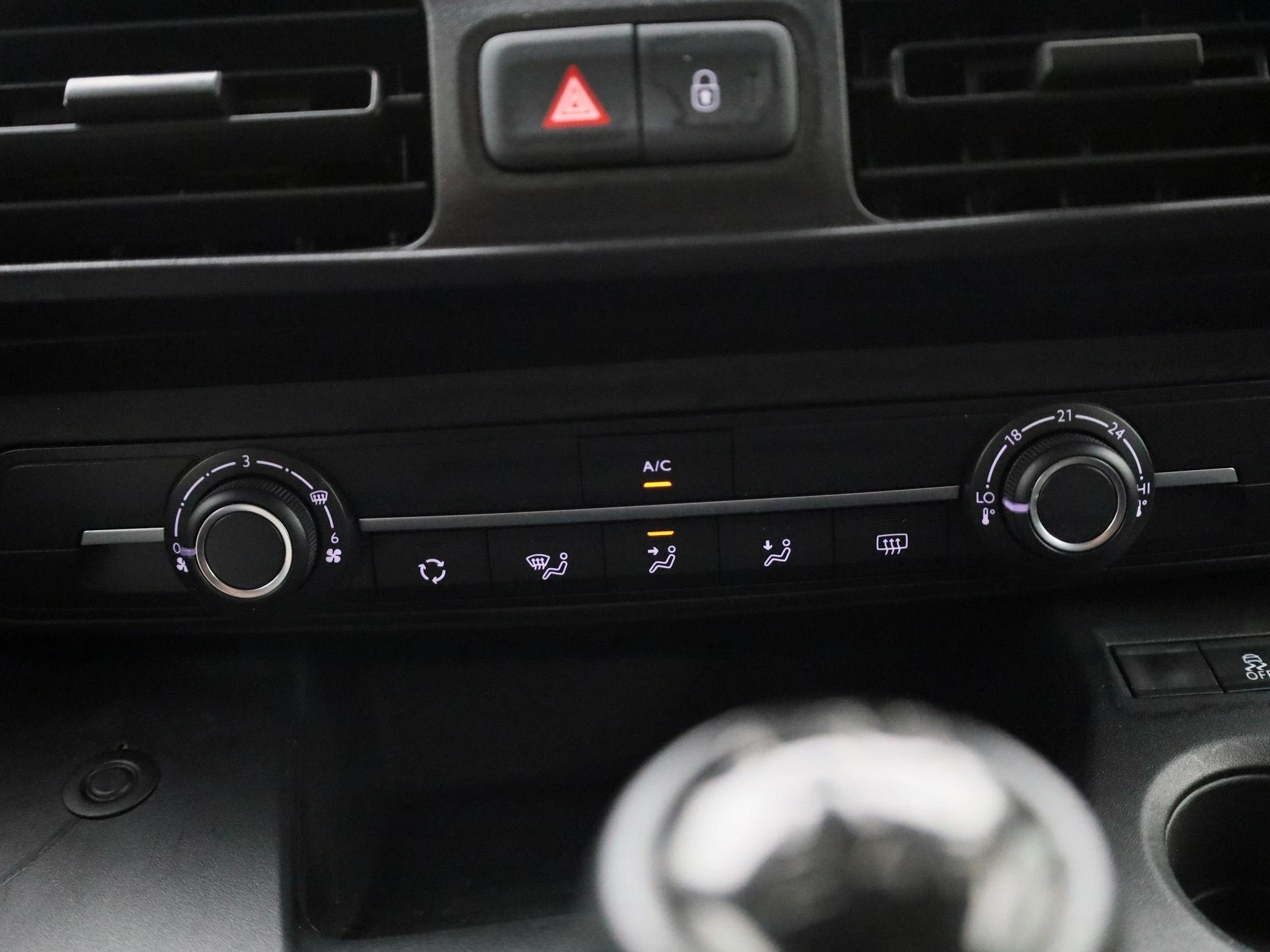 Peugeot-Partner-image-22
