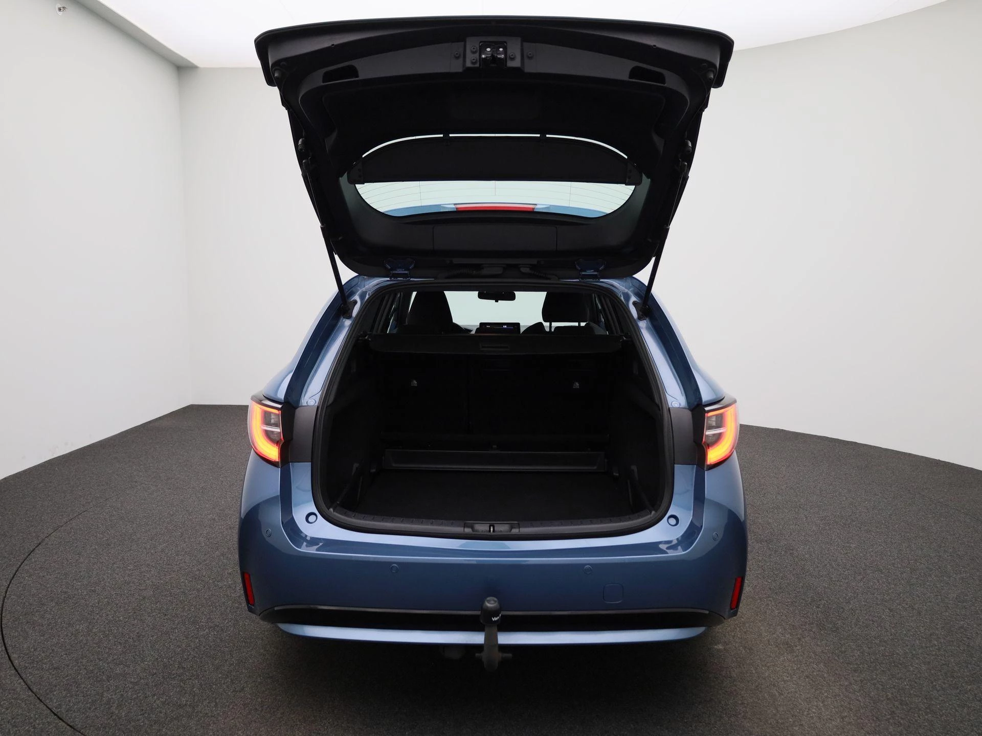 Toyota-Corolla Touring Sports-image-10