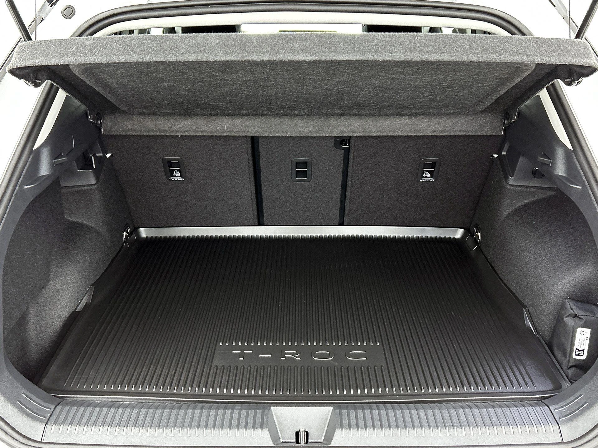 Volkswagen-T-Roc-image-14