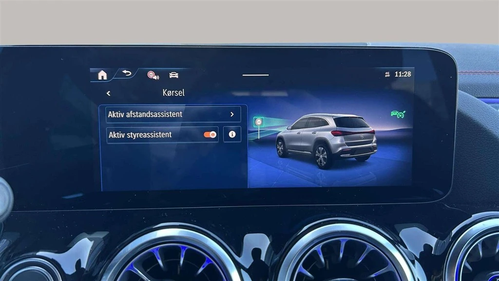 Mercedes-Benz-EQA-image-15