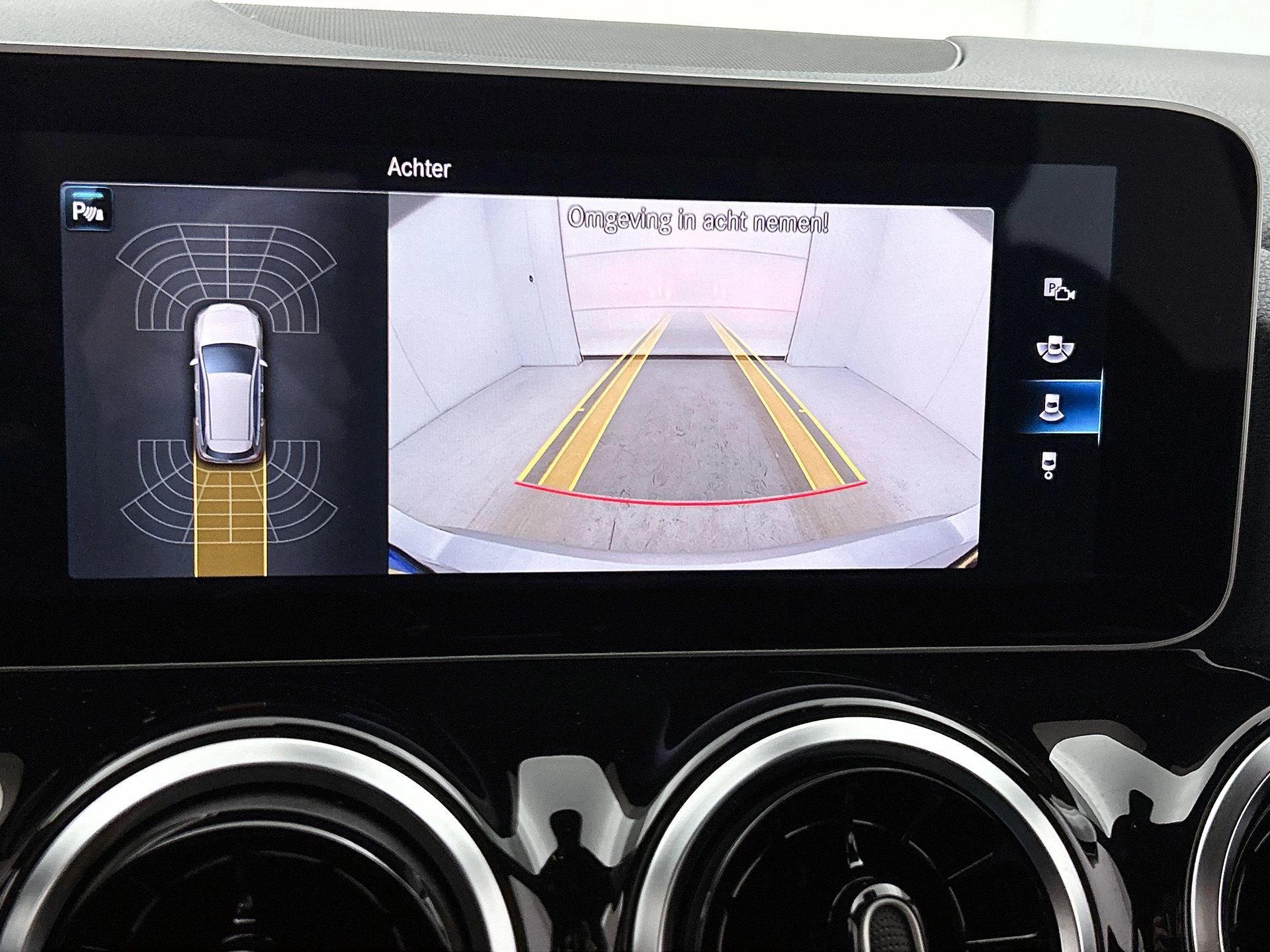 Mercedes-Benz-B-Klasse-image-16