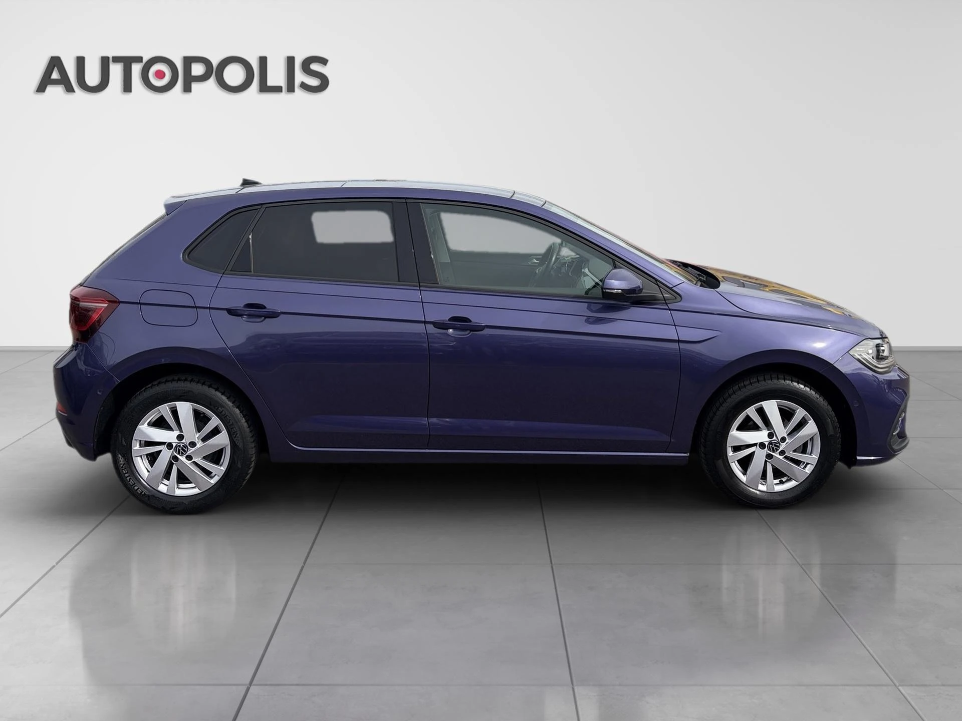 Volkswagen-Polo-image-11